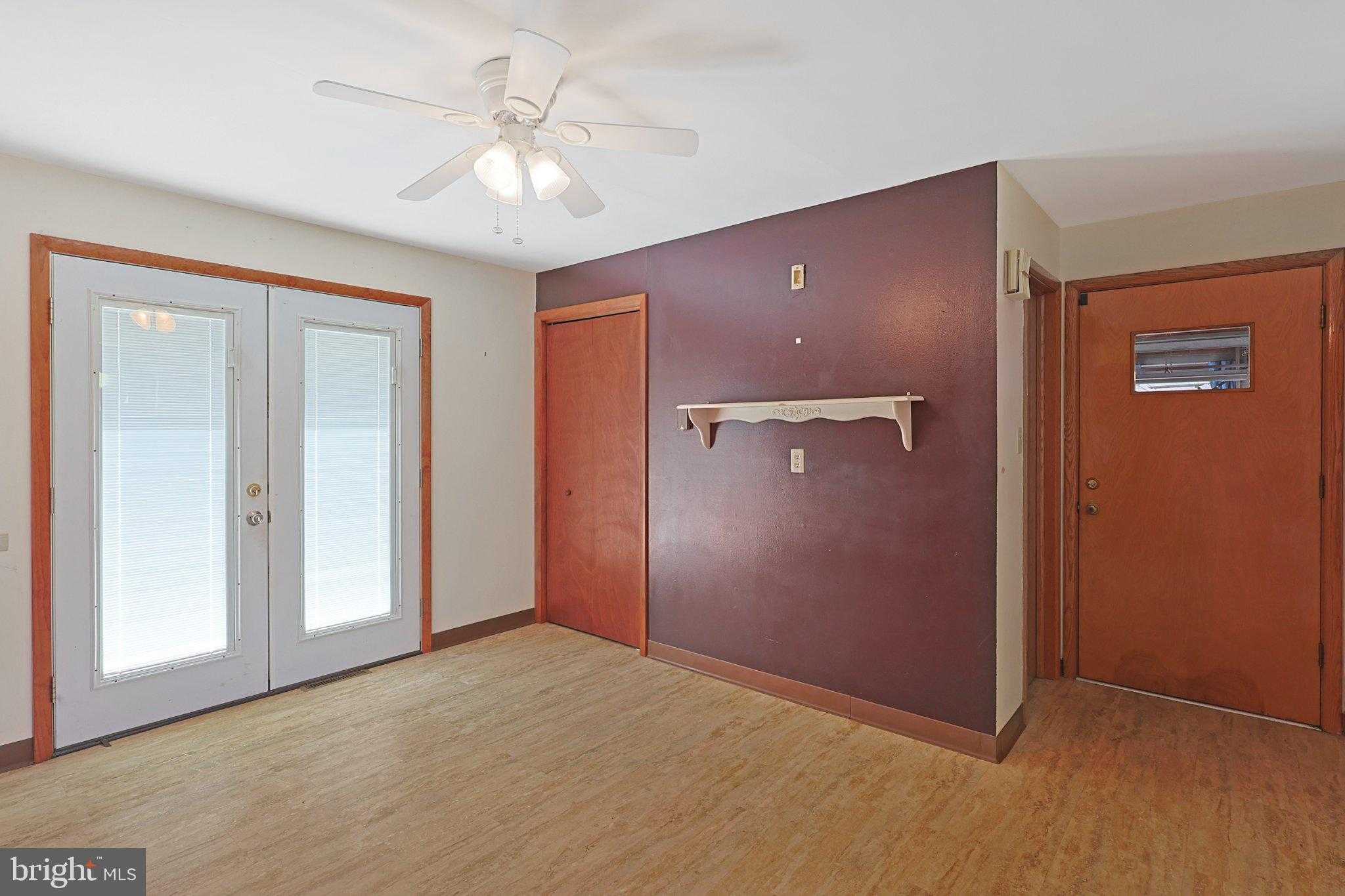 12043 Iris Ave photo 16