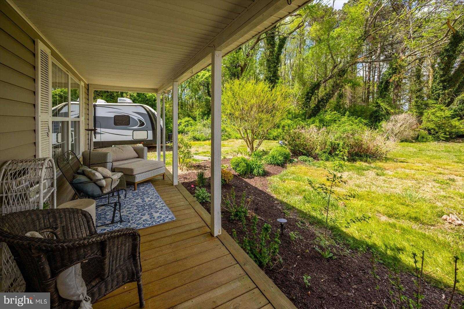 9933 Main St, Berlin