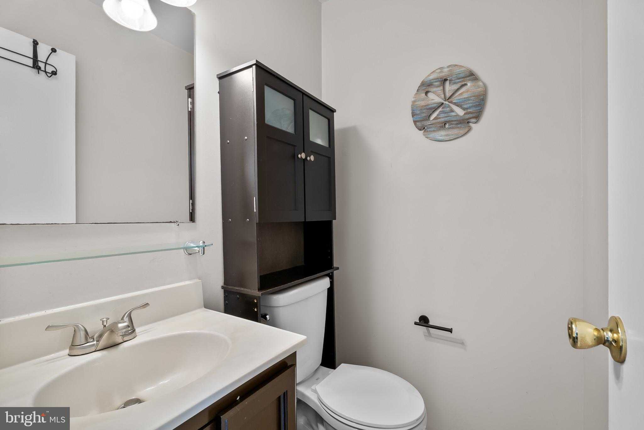 446 Logan Dr photo 20