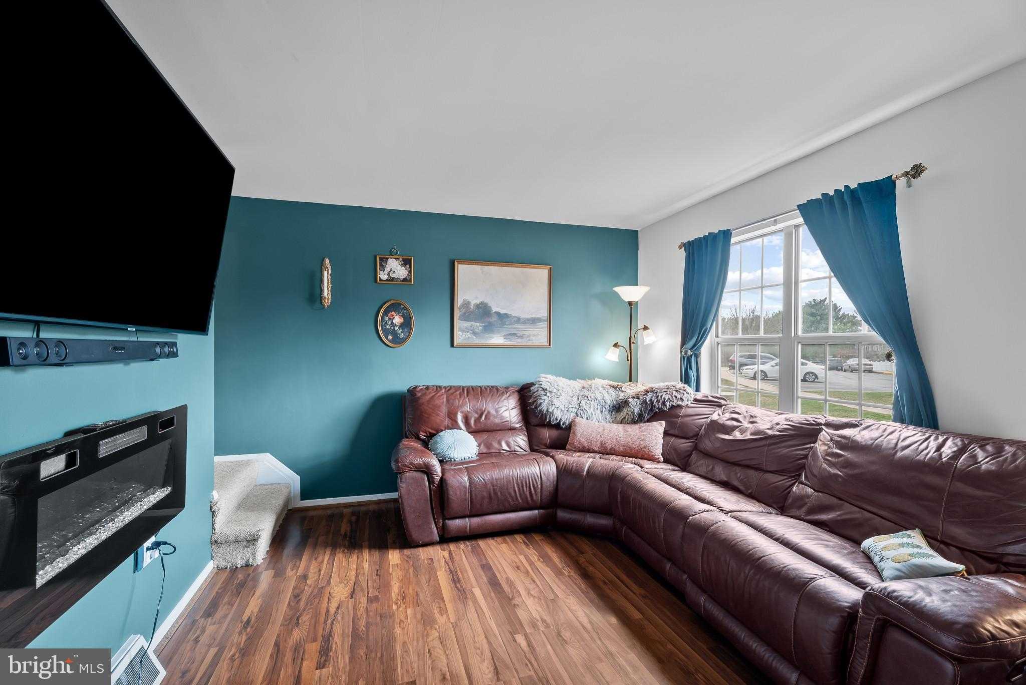 446 Logan Dr photo 6