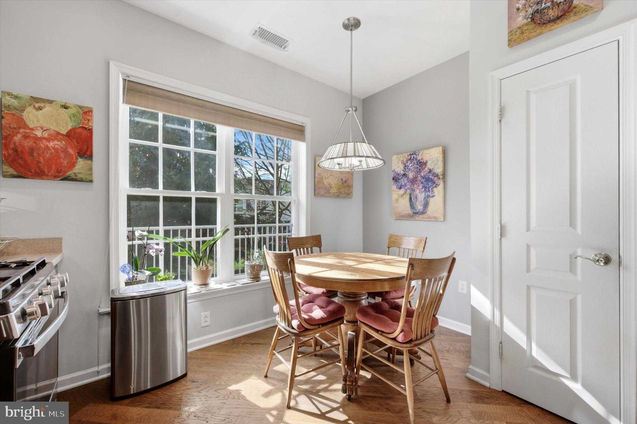 6101 Lilac CT photo 9