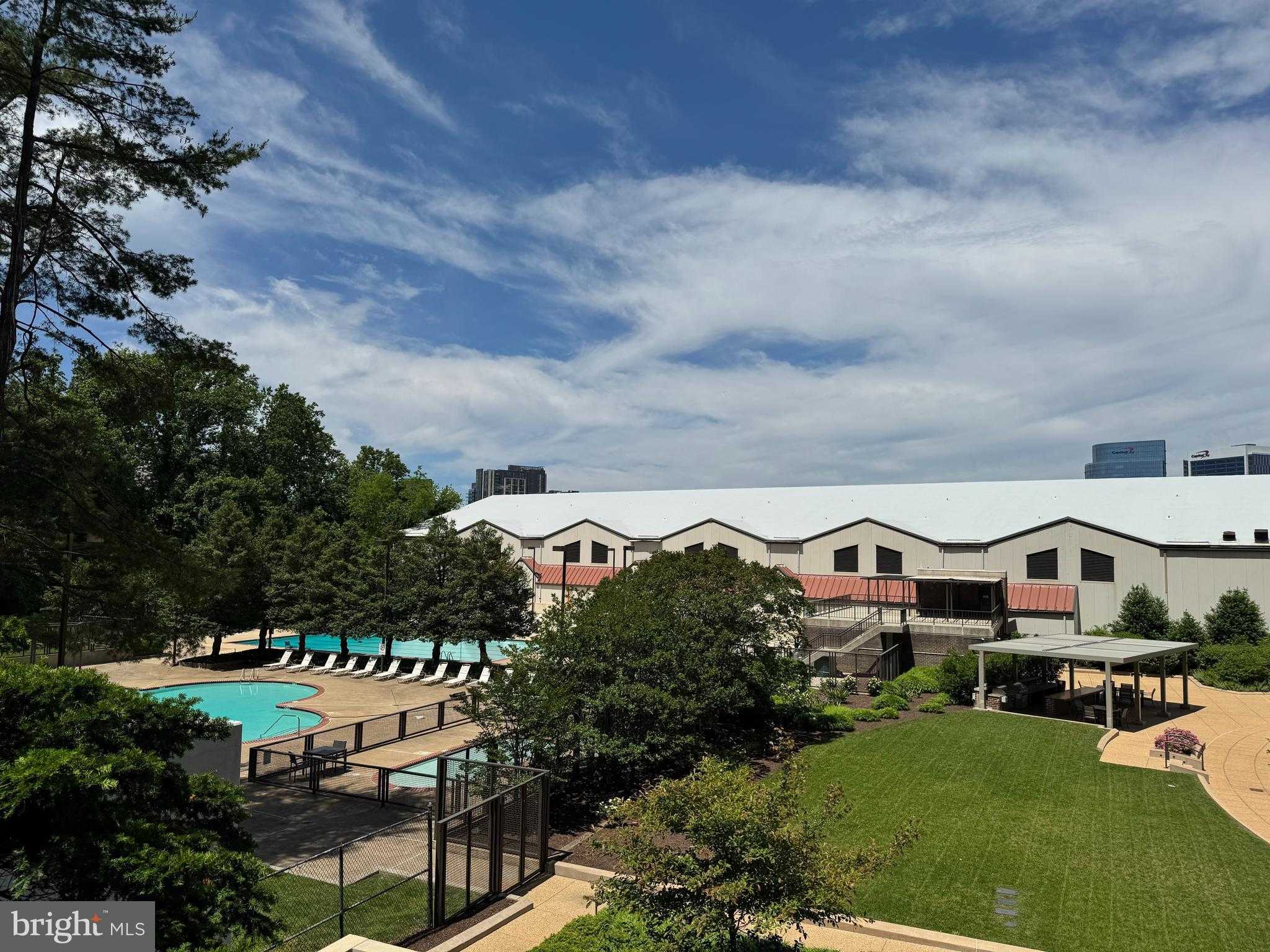 1800 Old Meadow Rd Apt 1006 photo 39