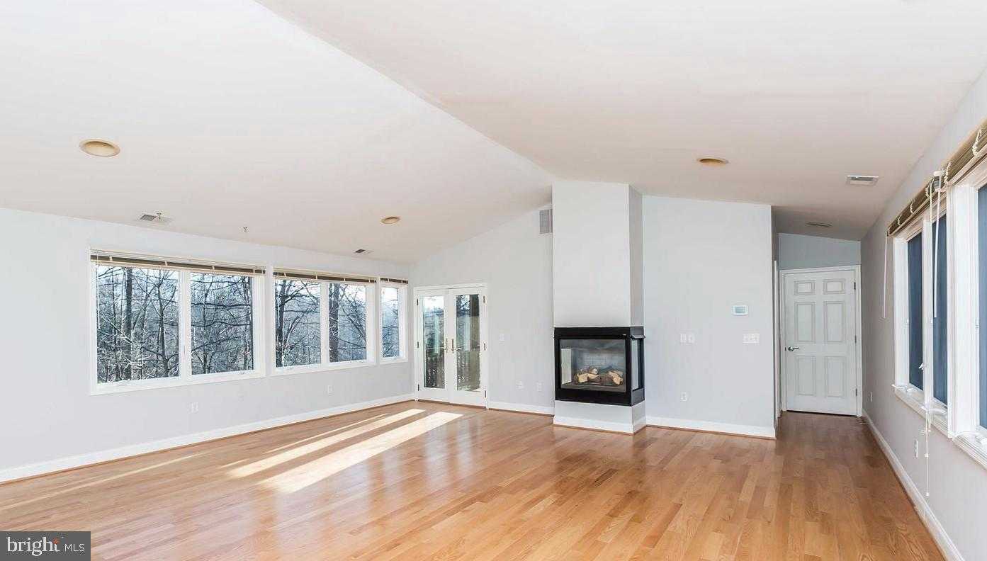 126 Gilbert CT photo 13