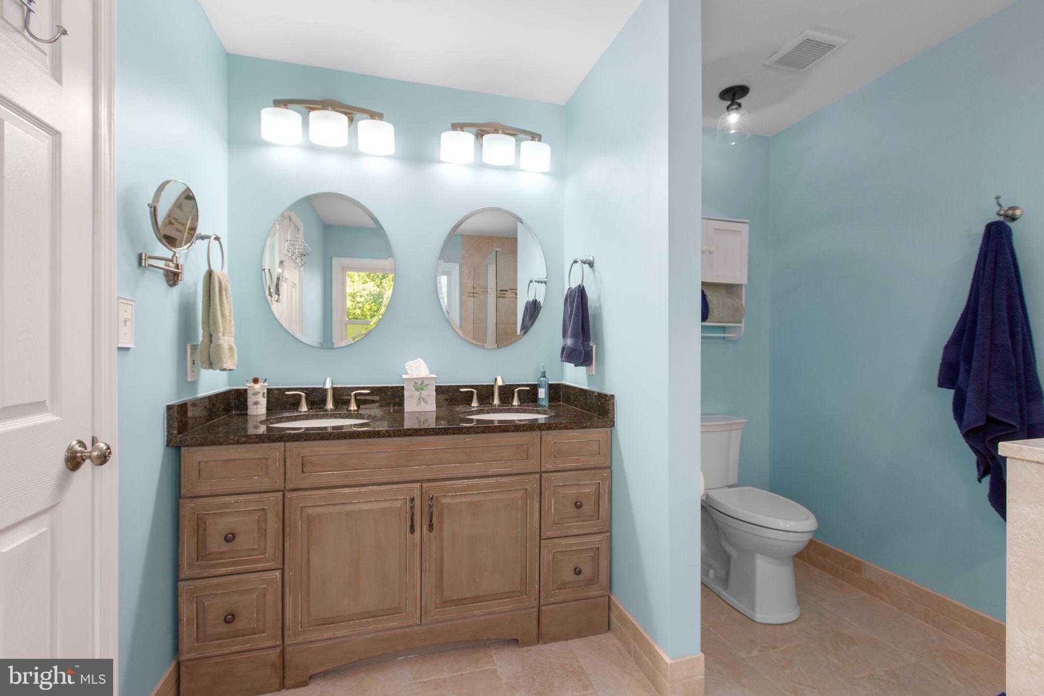 7931 Gold Leaf Cir photo 37