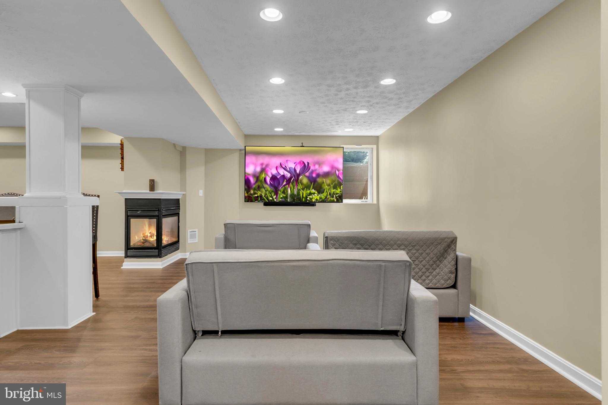 4907 Cordova CT photo 41