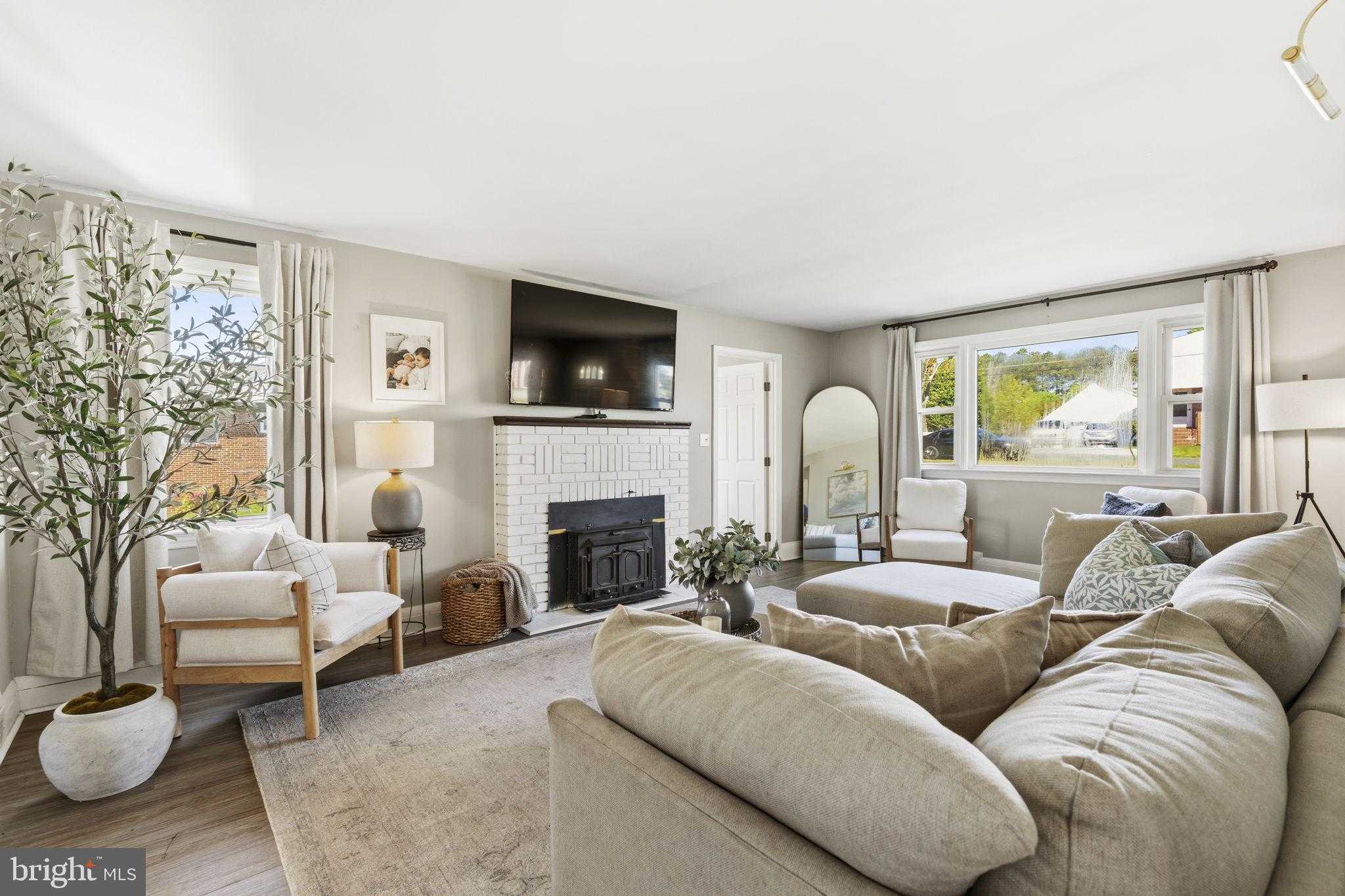 9119 Lennings Ln, Baltimore