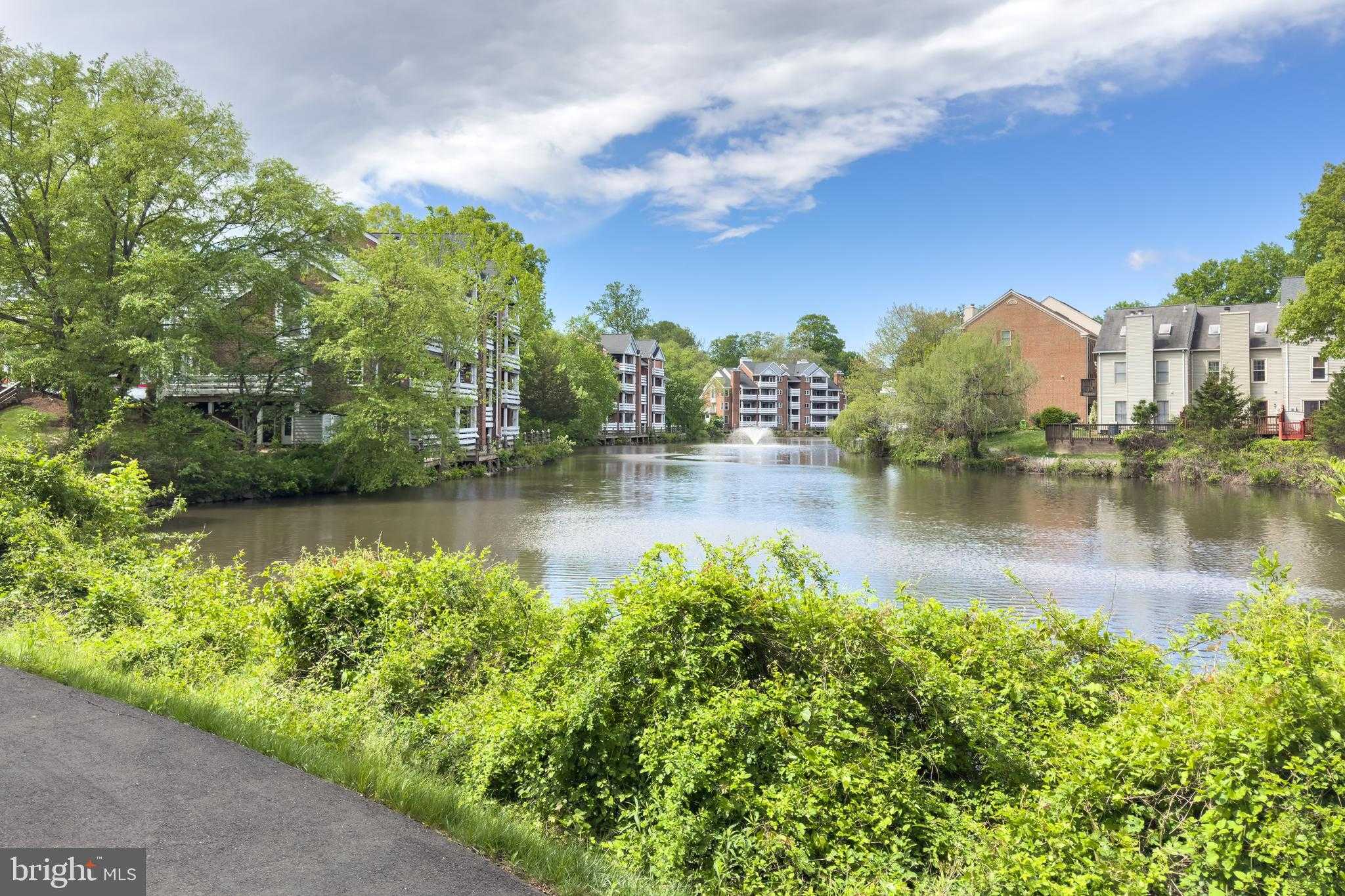 7594 Lakeside Village Dr photo 31