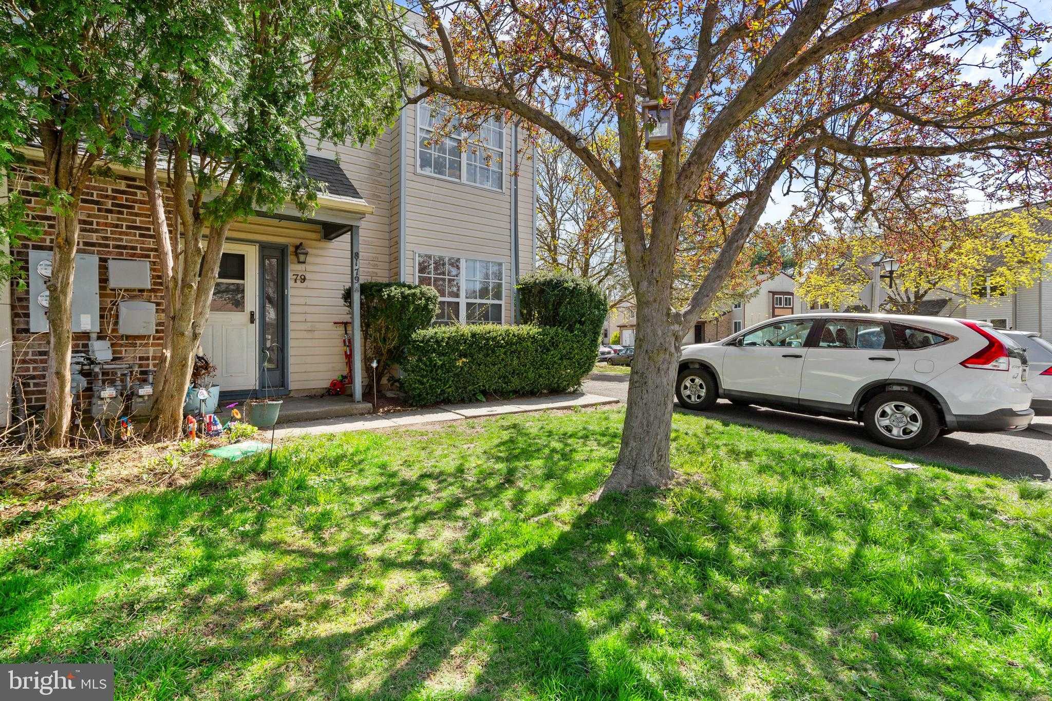 79 Sandybrook Dr photo 3