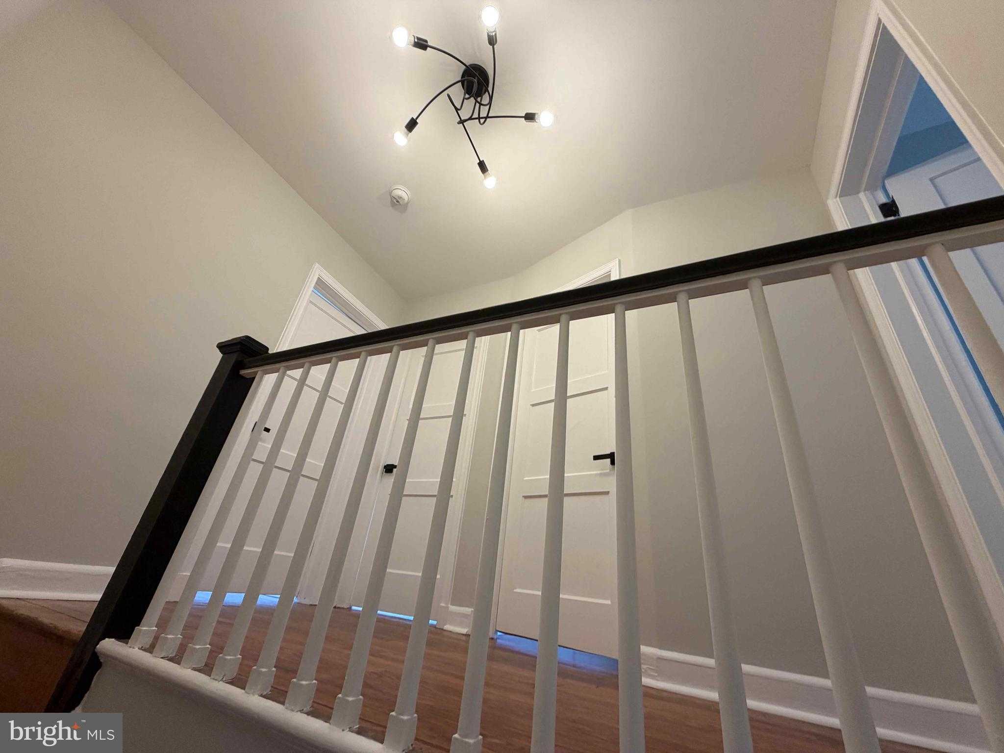 1535 E Cold Spring Ln photo 17