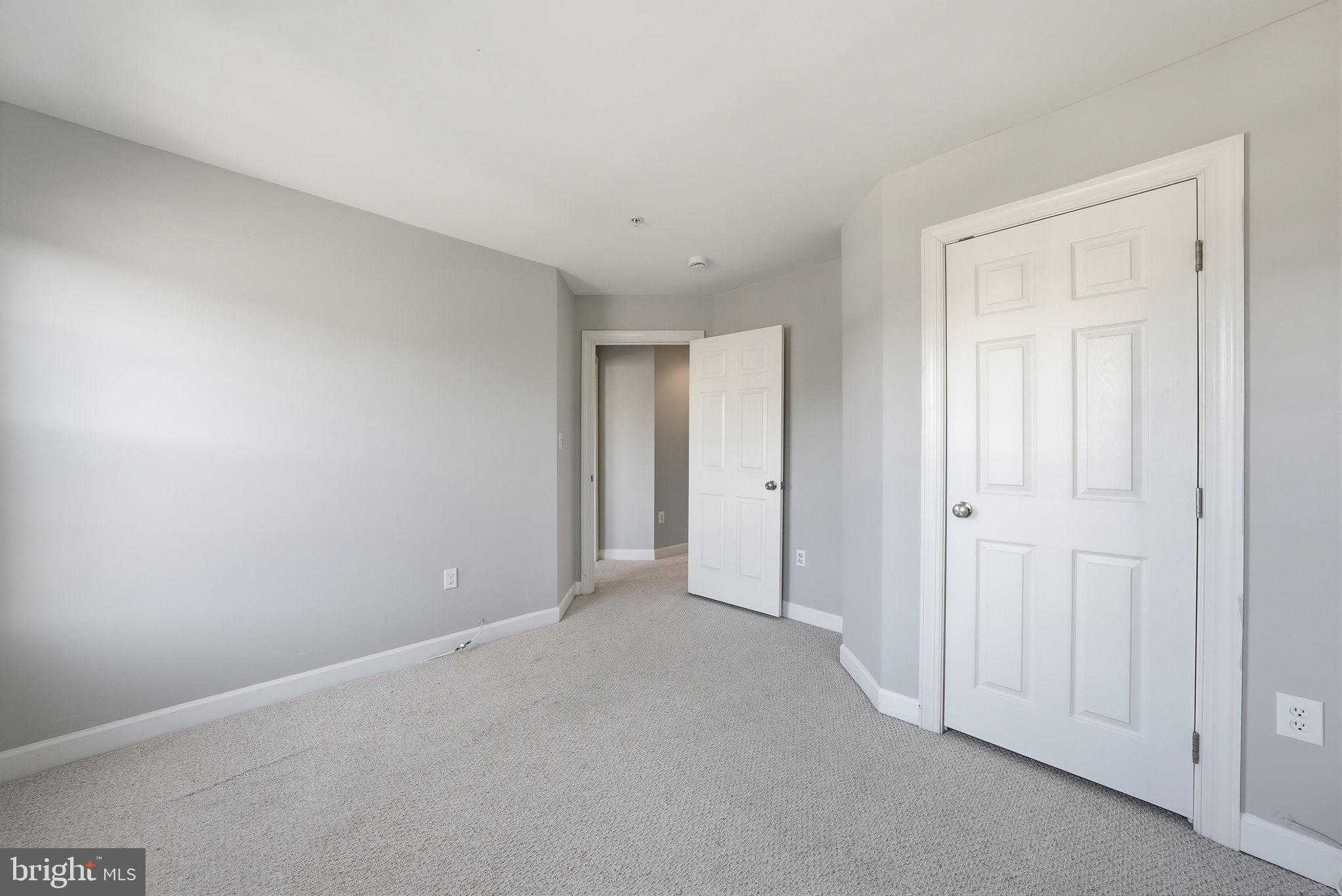 14614 Hawley Ln photo 28