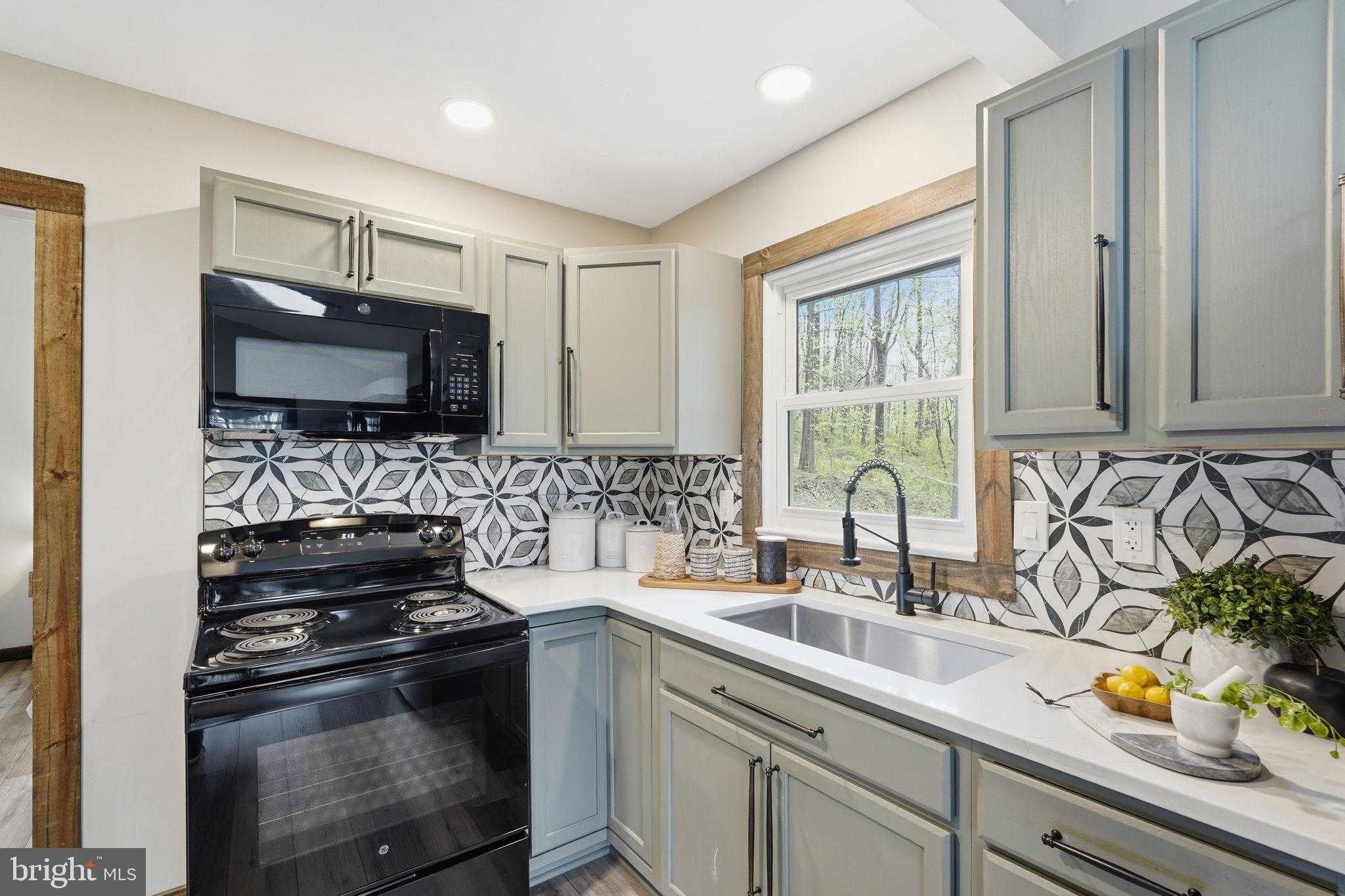 52 Hickory Nut Rd photo 25