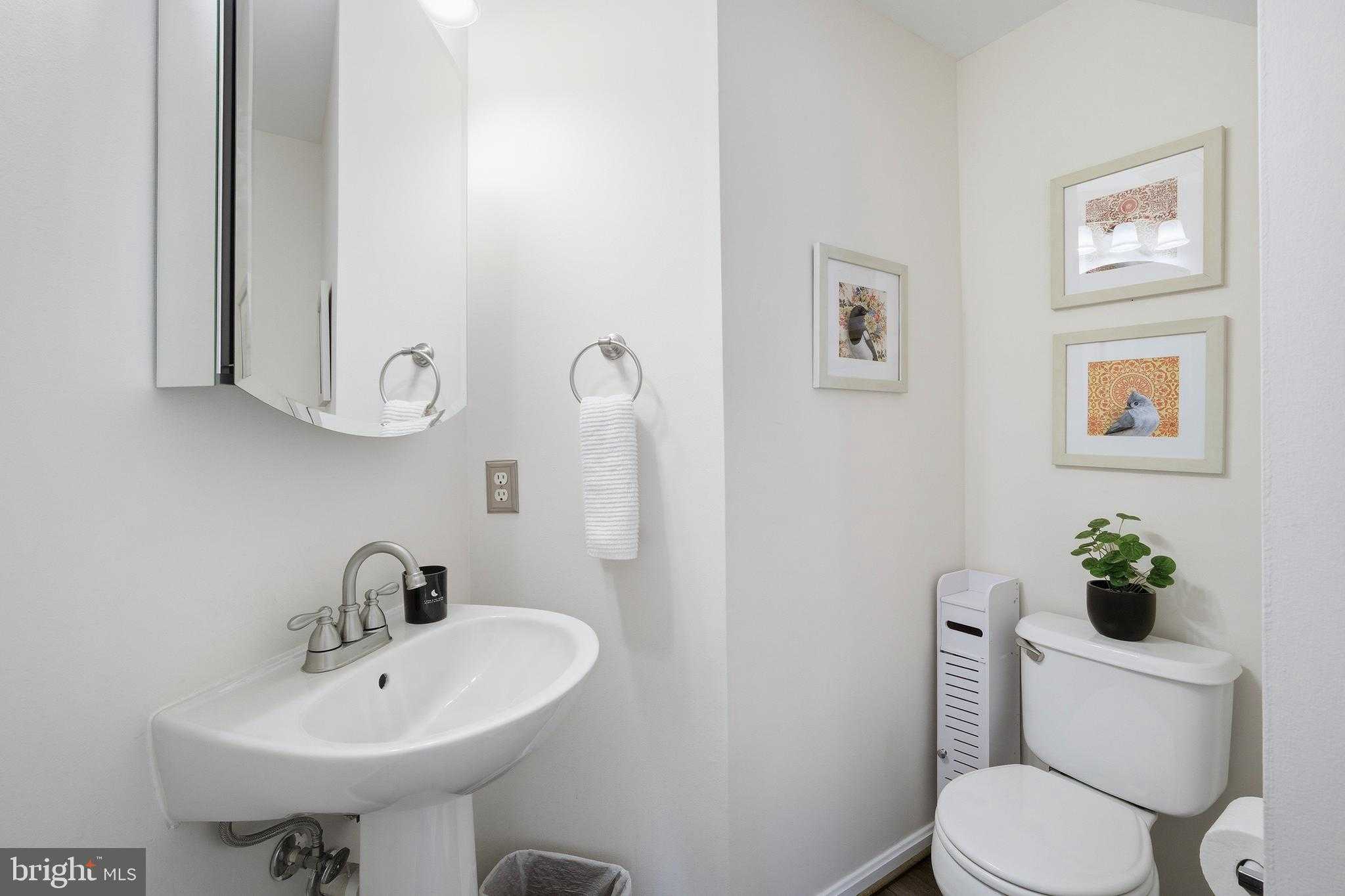 21840 Elkins Ter Unit 301 photo 20