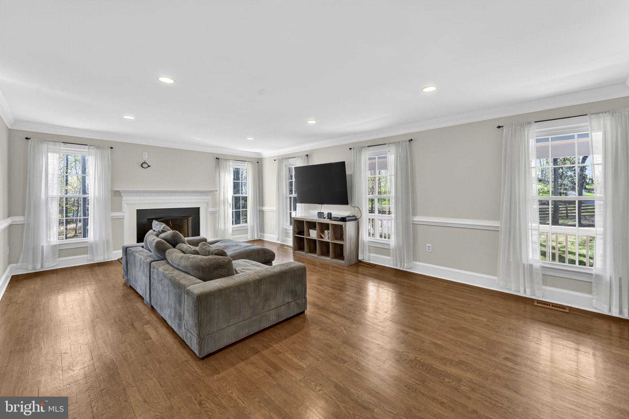 6026 Finchingfield Rd photo 6