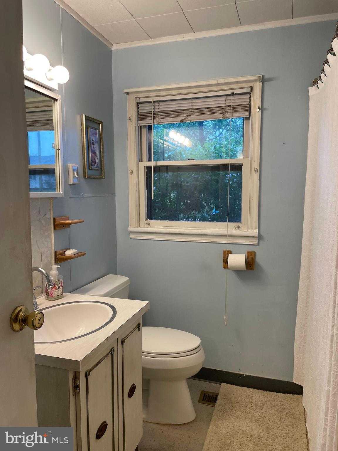 516 Parkway Dr photo 13