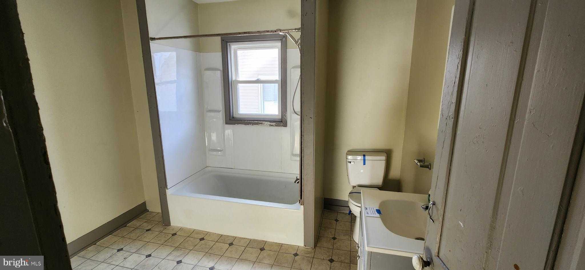 9 E Specht St photo 17