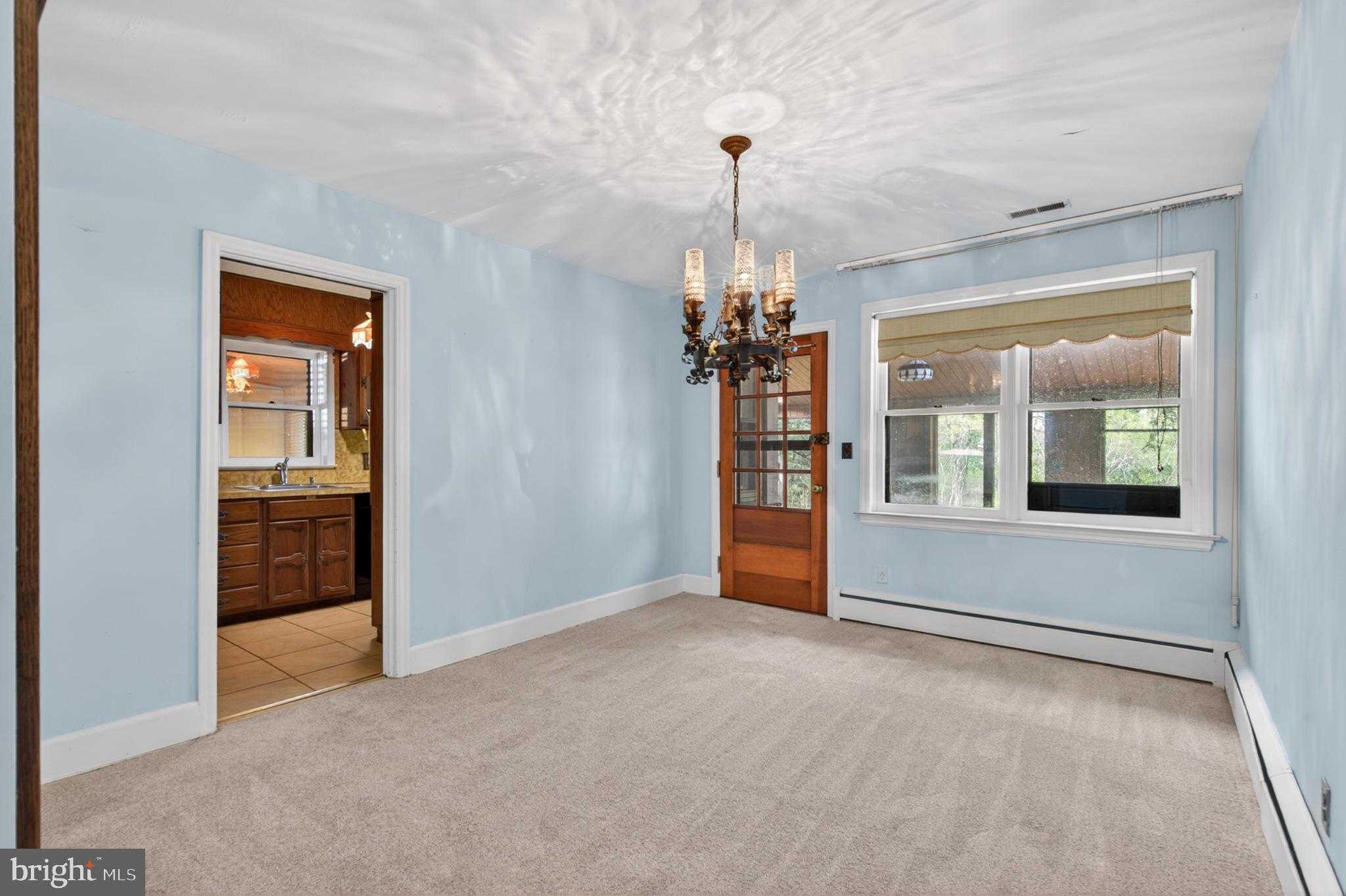 10 Pennsylvania Ave photo 8