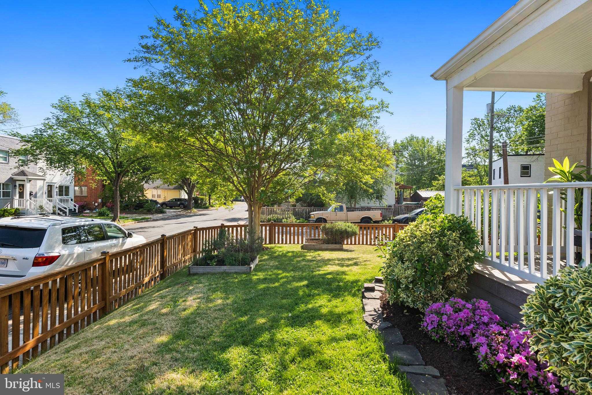 513 E Bellefonte Ave photo 35