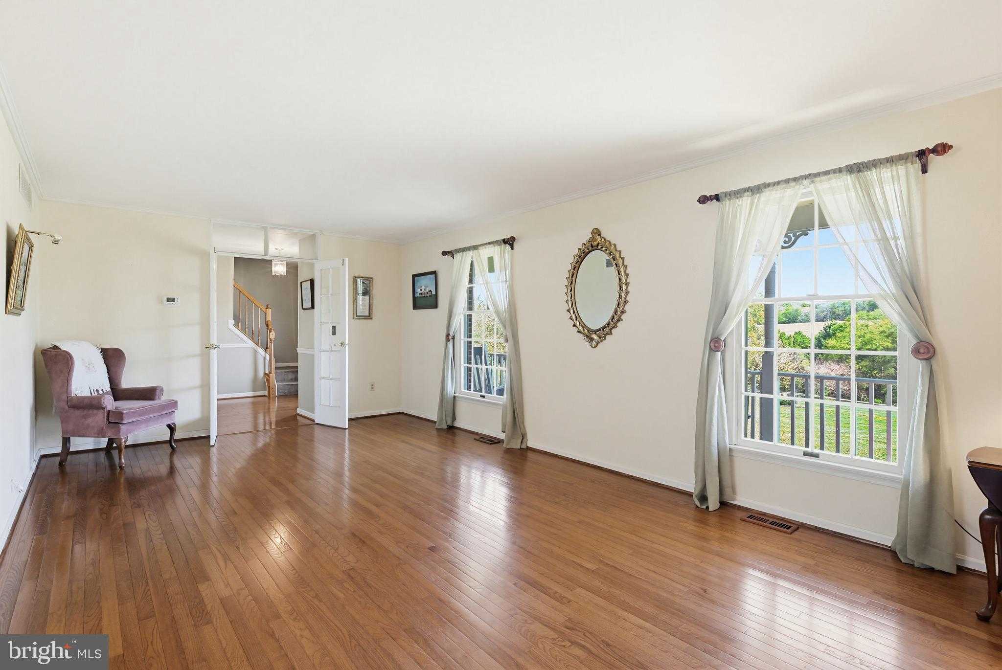 495 Hattie Dr photo 10