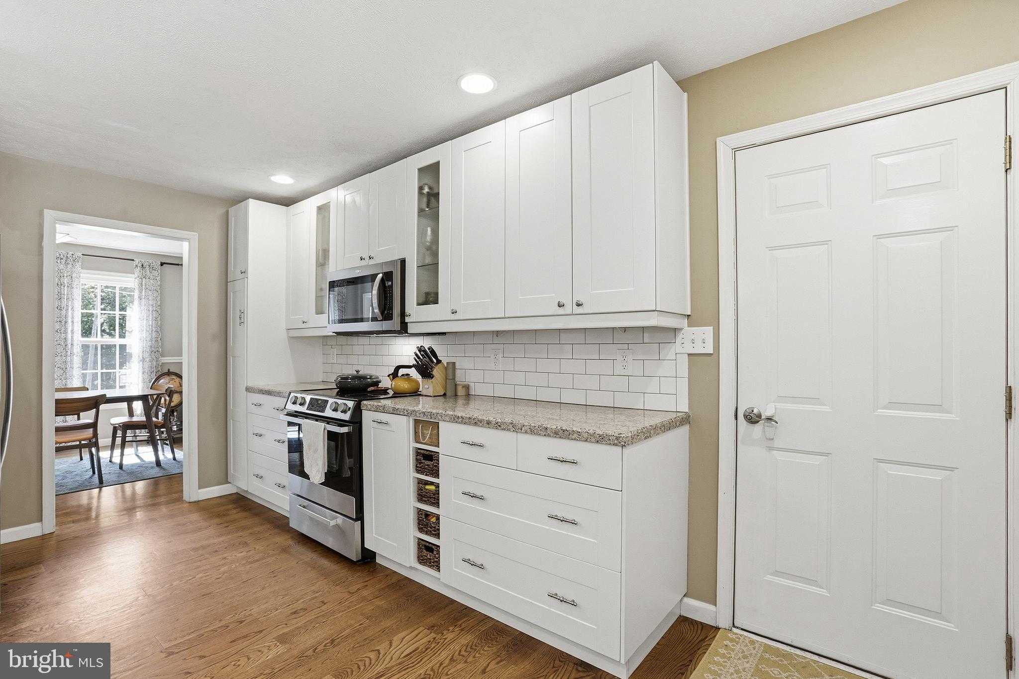 8349 Reagan Dr photo 14