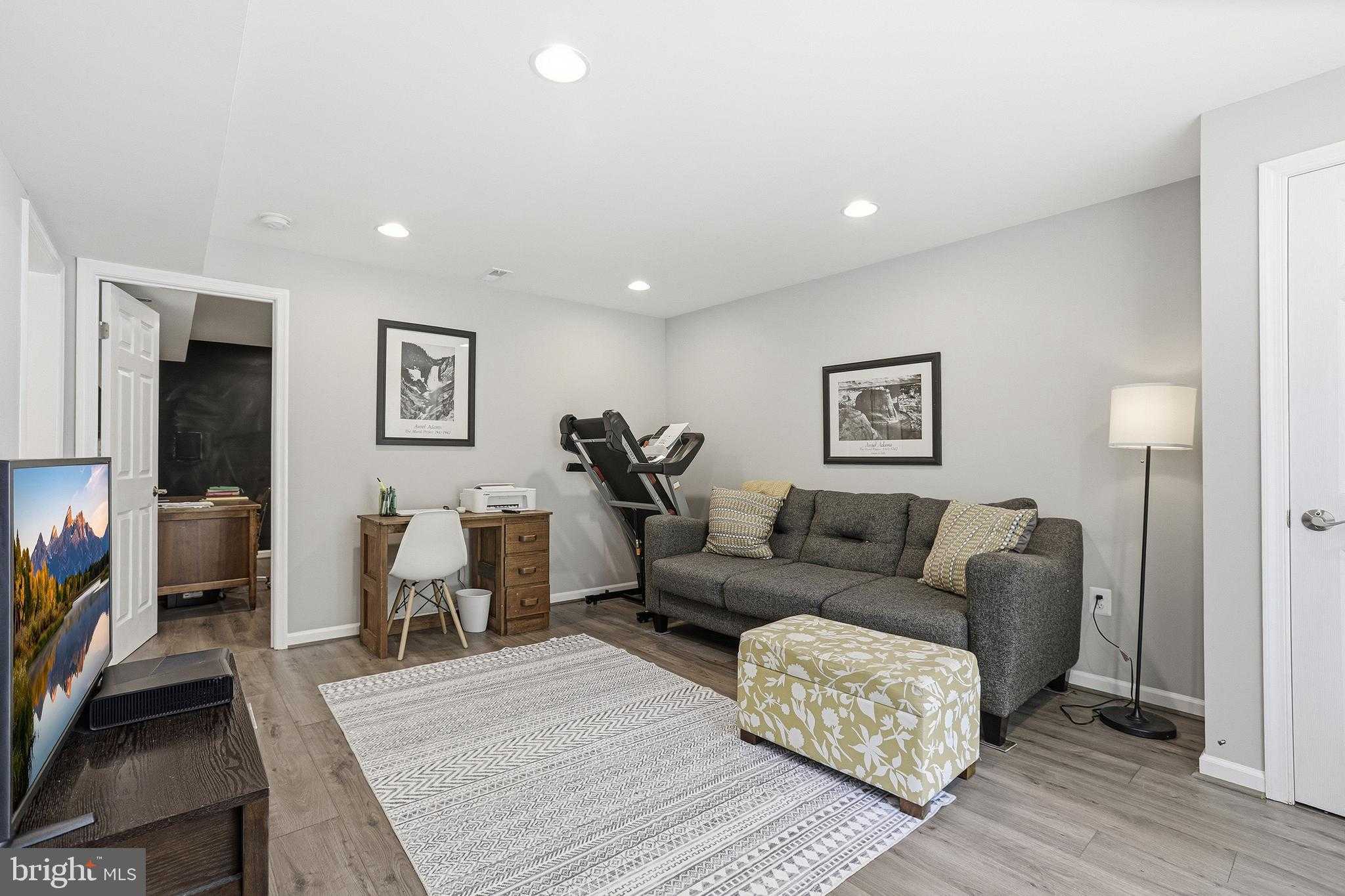 8349 Reagan Dr photo 30