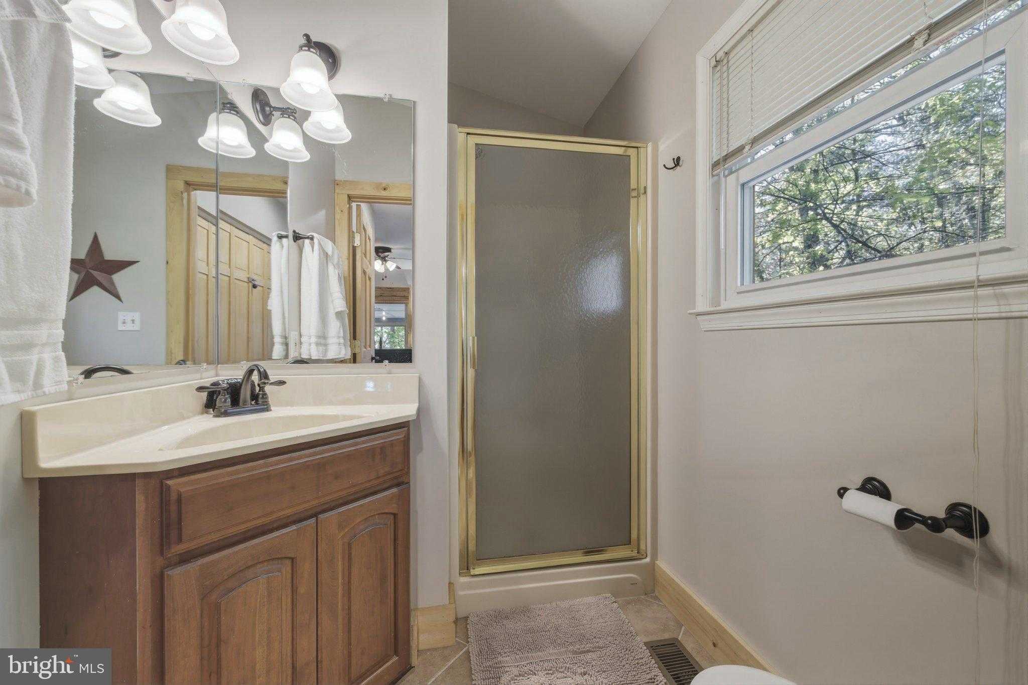 85 Pickett St photo 24