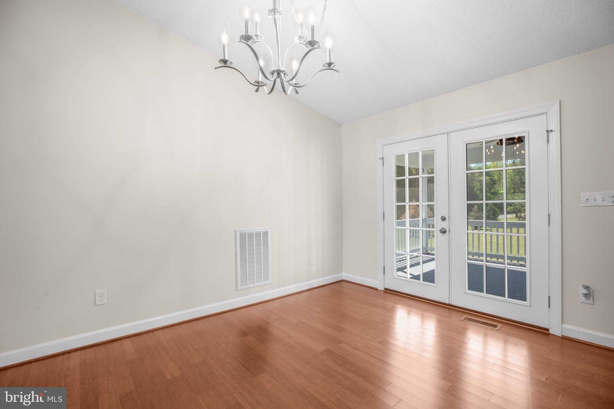 33 Austin Way photo 39