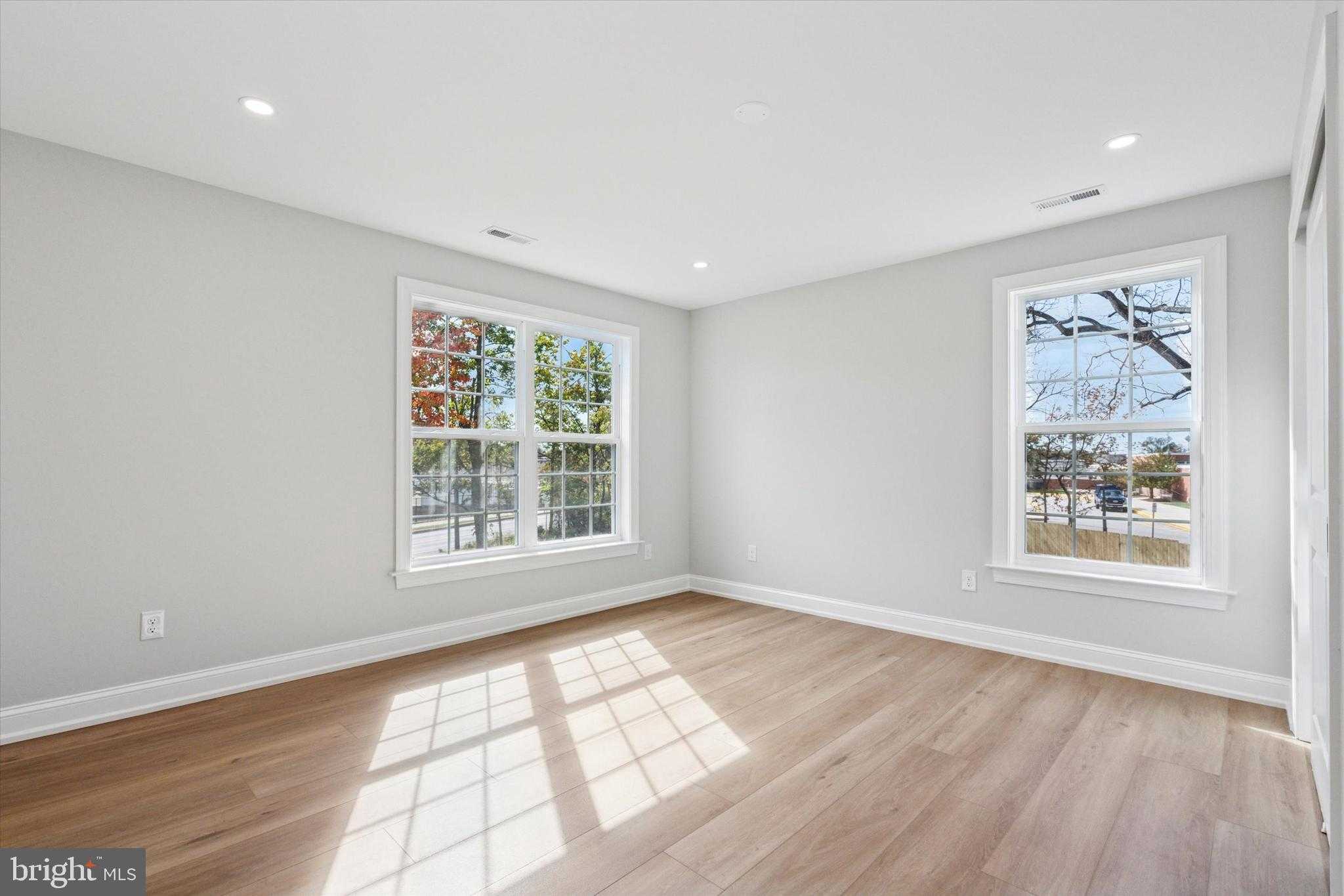 896 Conestoga Rd photo 19