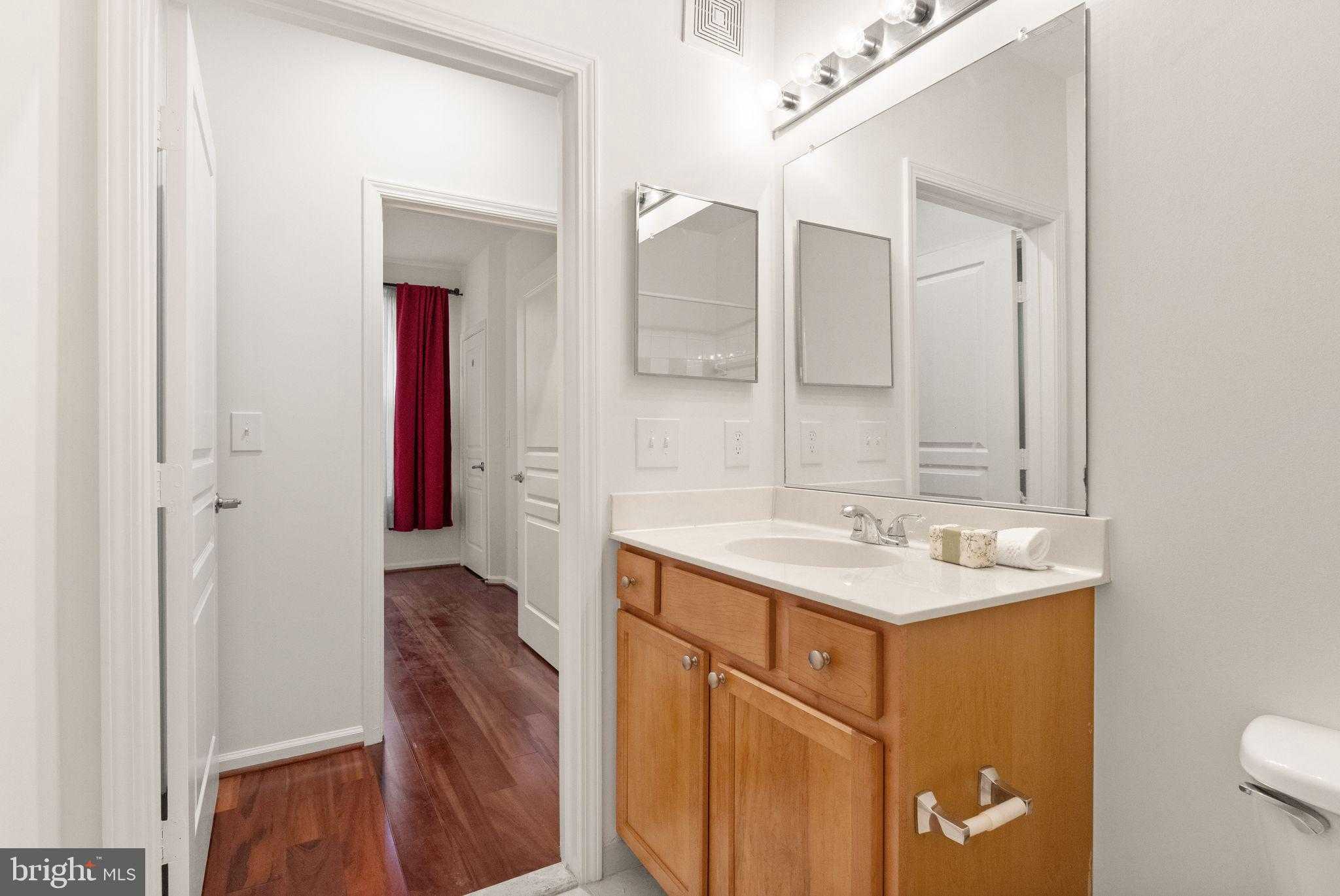 12000 Market St Apt 214 photo 30