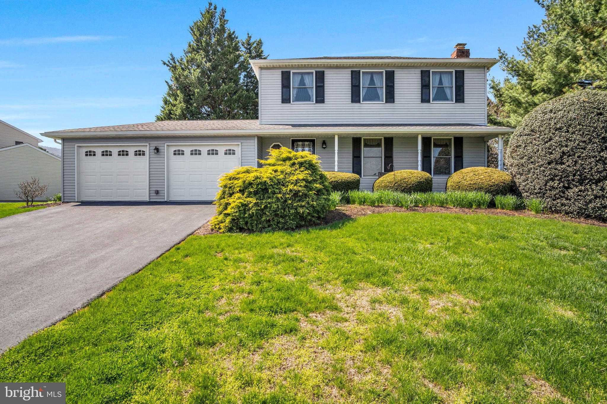 104 Ian Dr photo 1