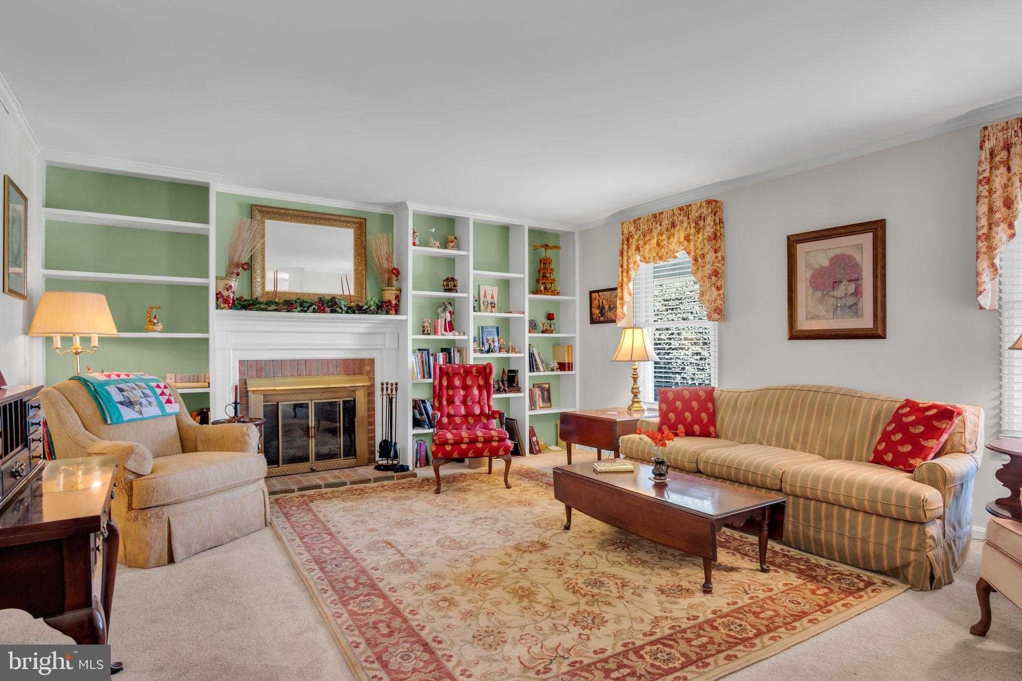 104 Ian Dr photo 6