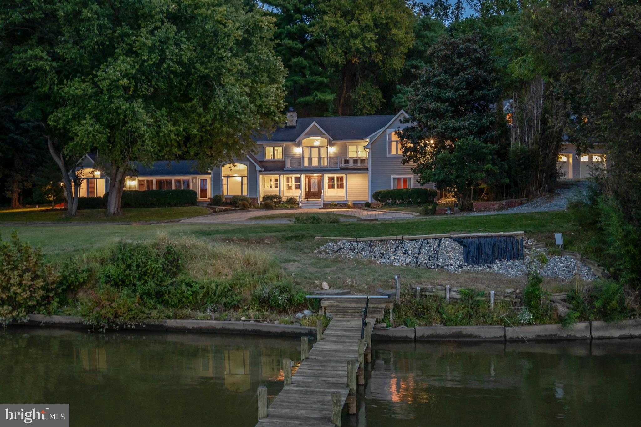 9112 Riverside Dr photo 1