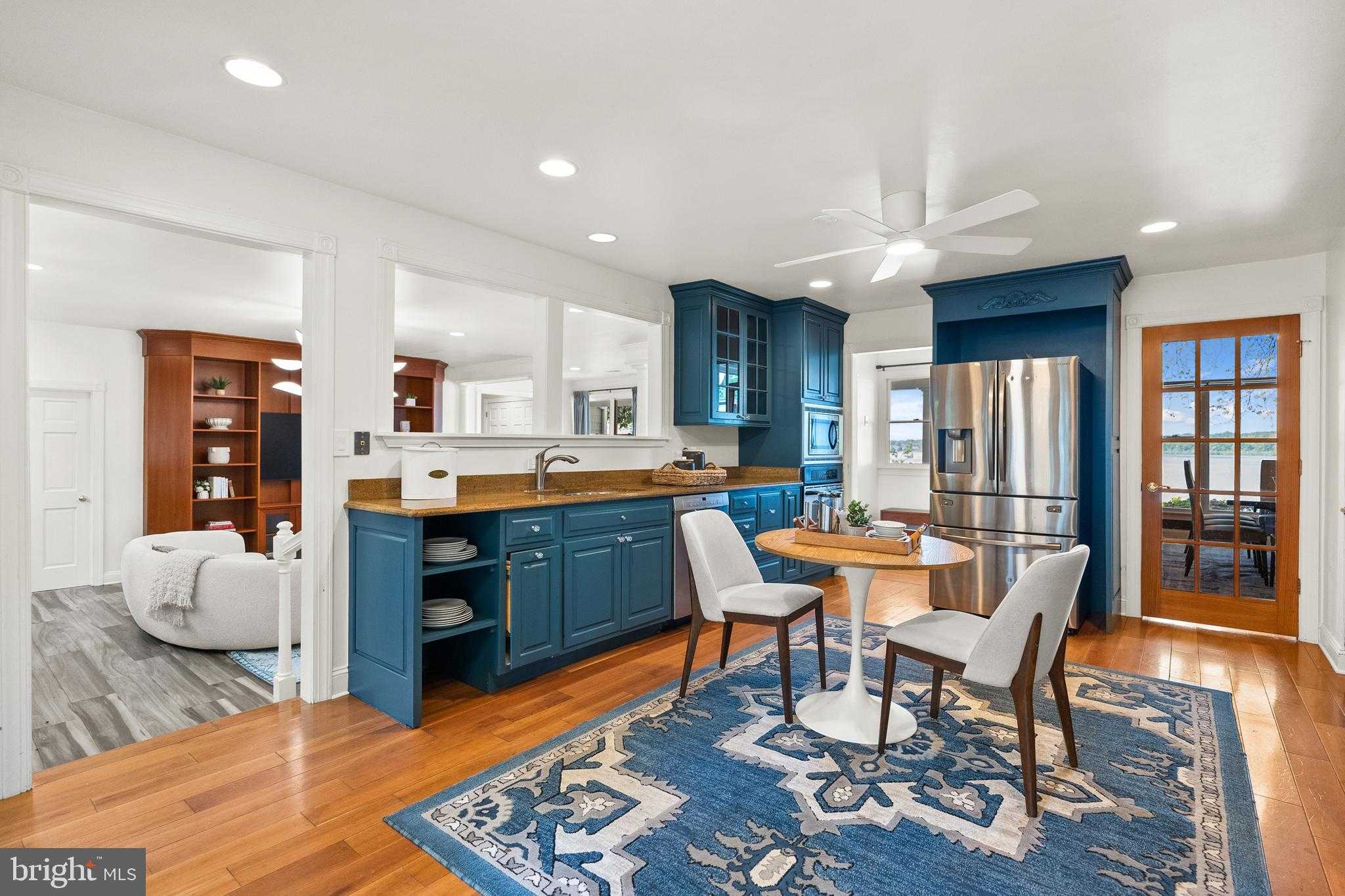 9112 Riverside Dr photo 8