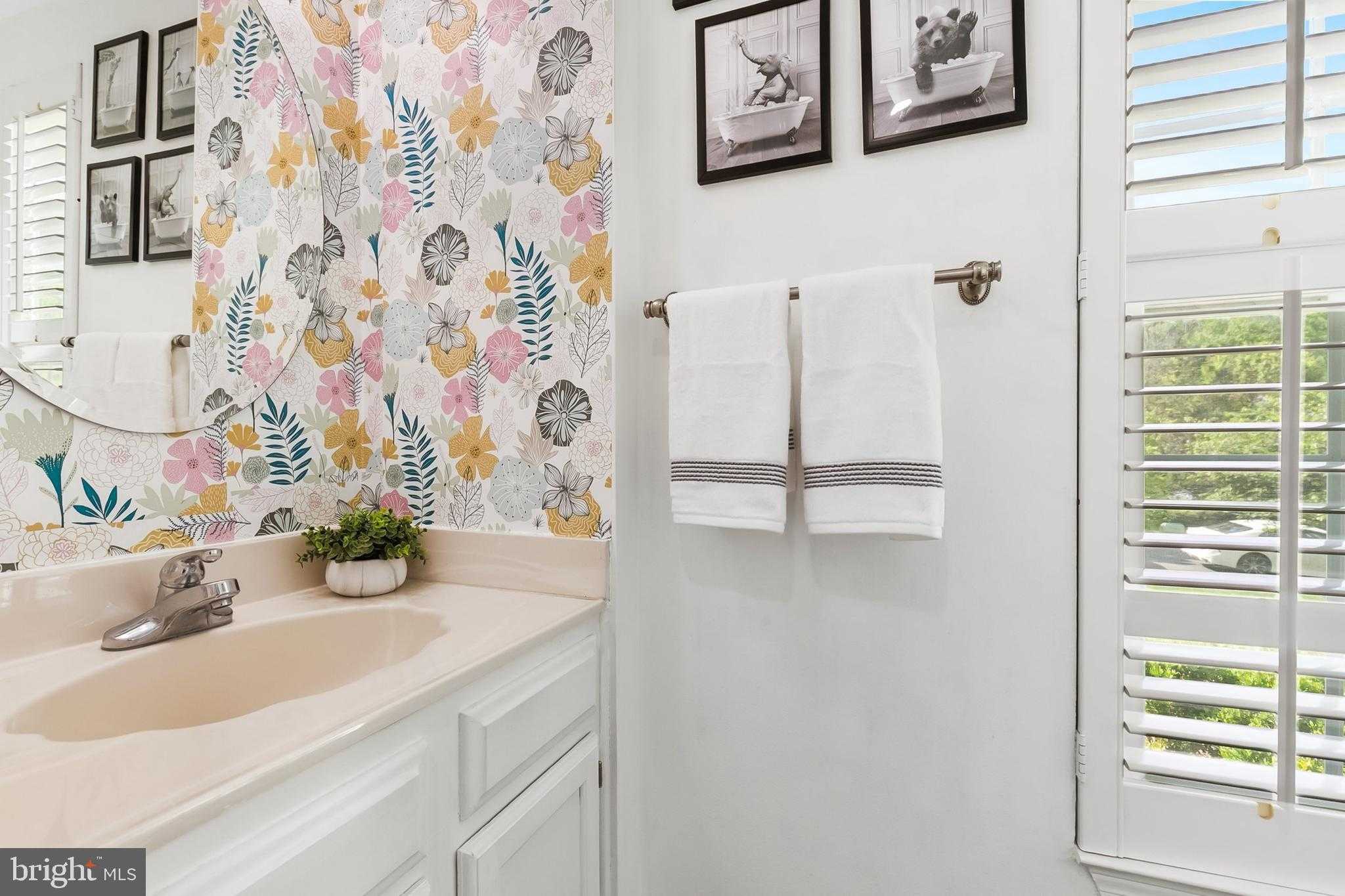 1004 Windmill Ln photo 22