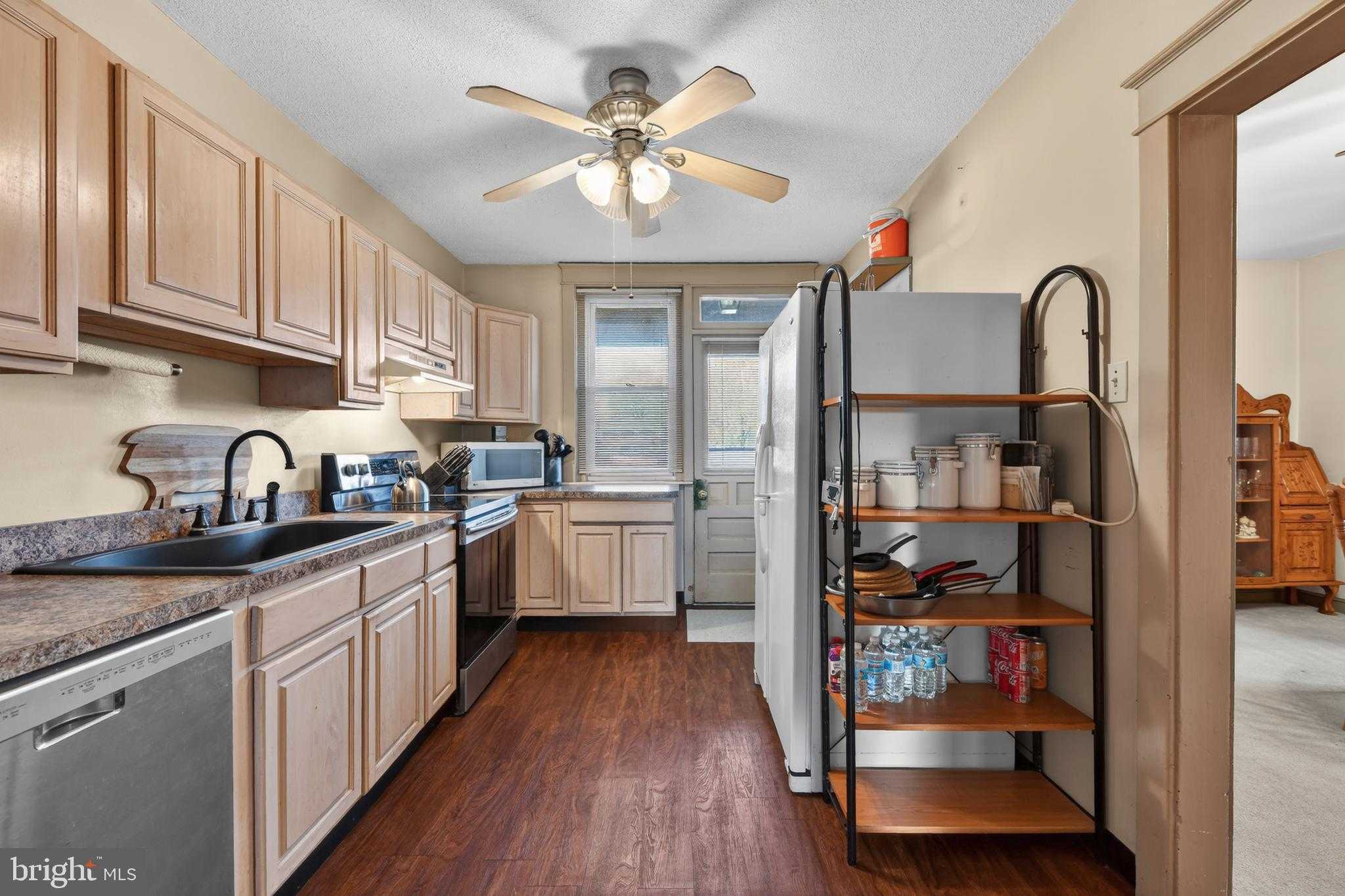 106 N Miller St photo 9