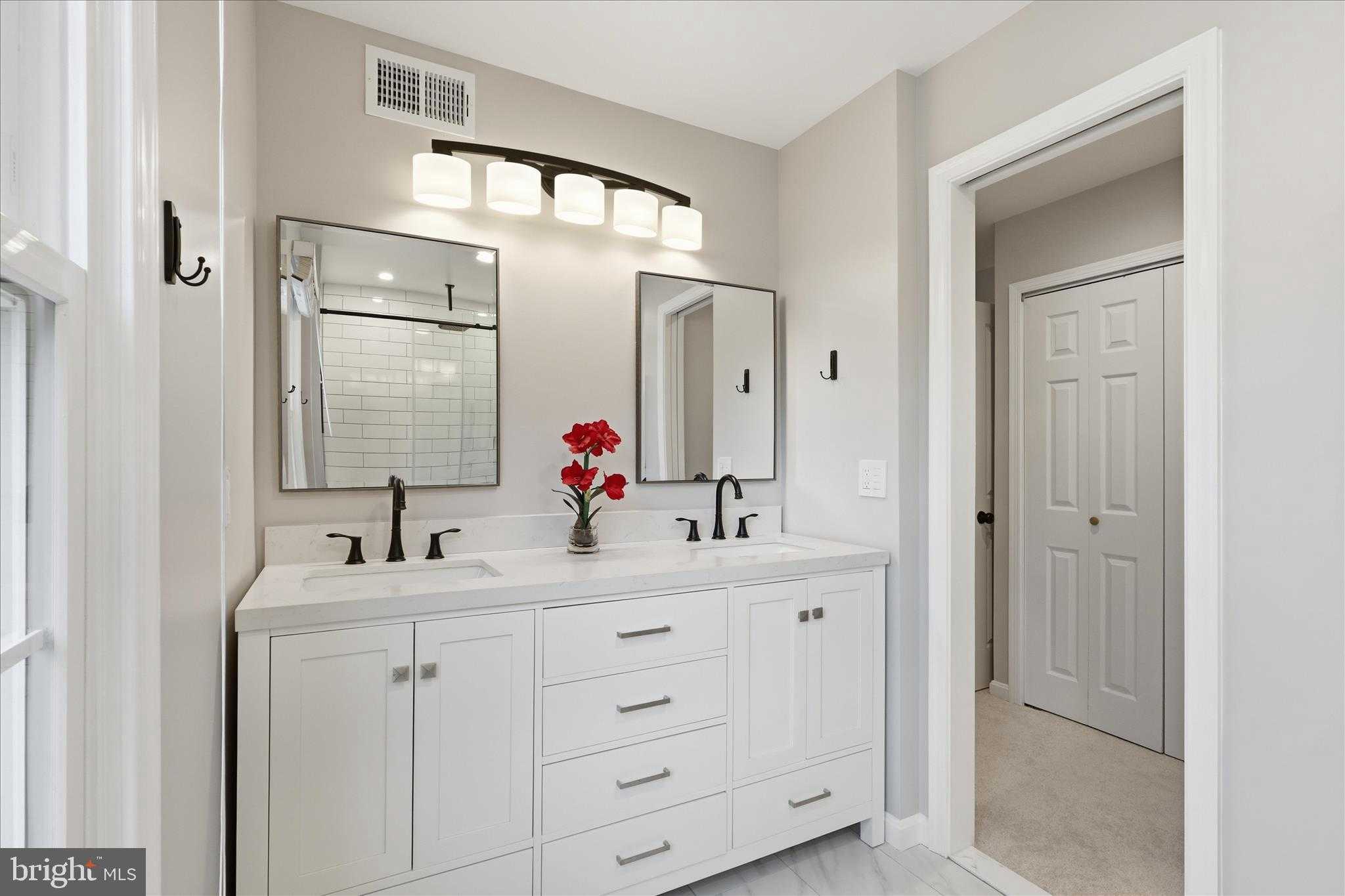 8608 Coral Gables Ln photo 19