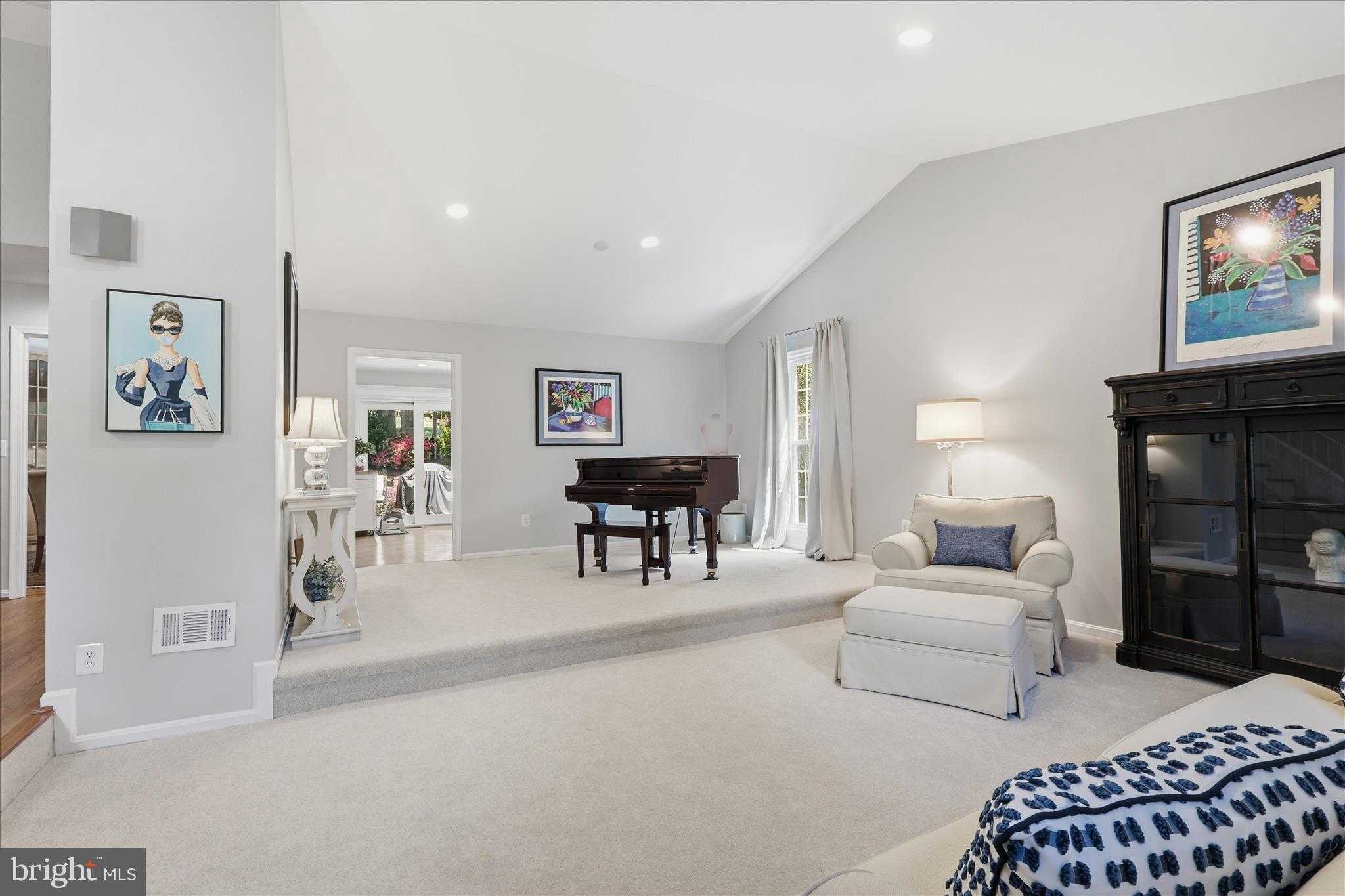 8608 Coral Gables Ln photo 7