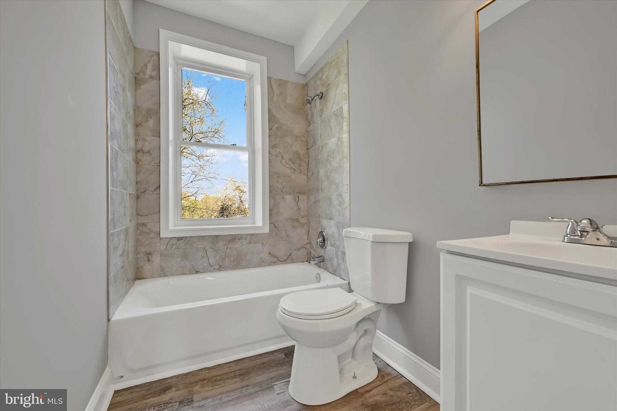 2423 Denison St photo 14