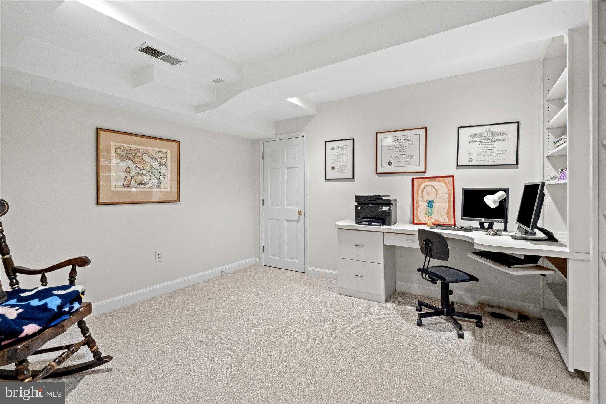 7030 Longwood Dr photo 38