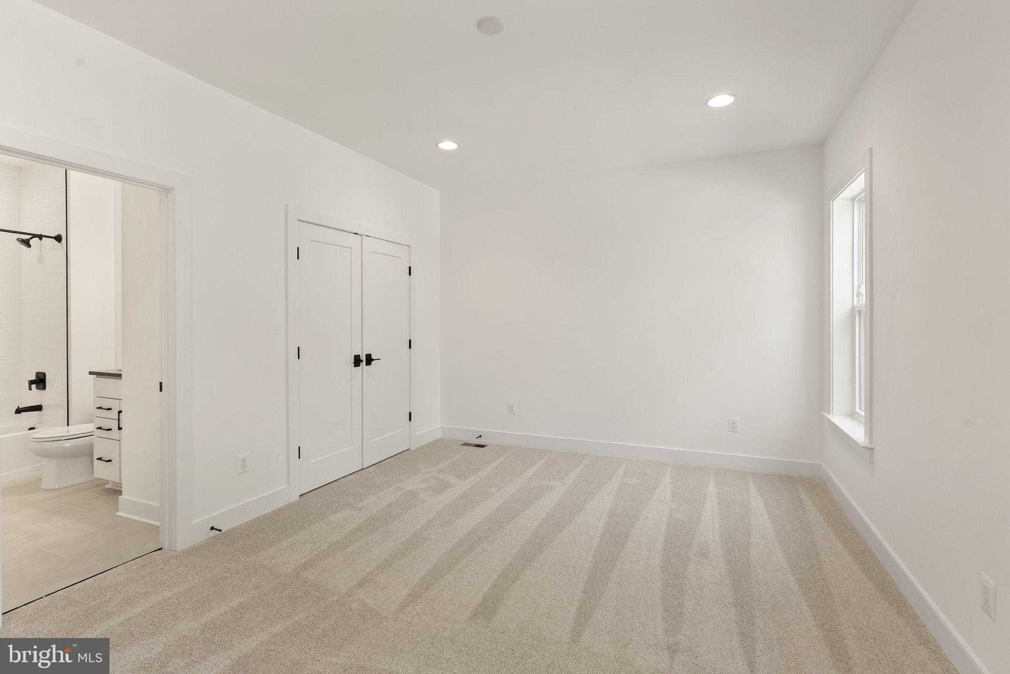 11800 Valley Rd photo 50