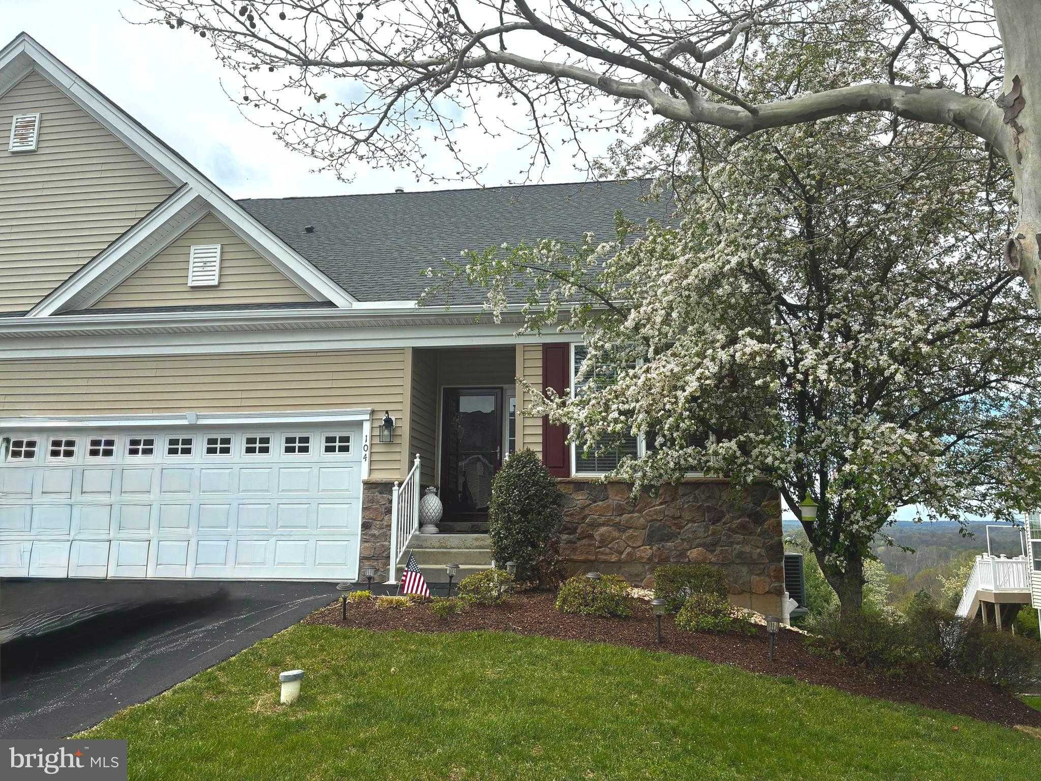 104 Stoyer Rd photo 1