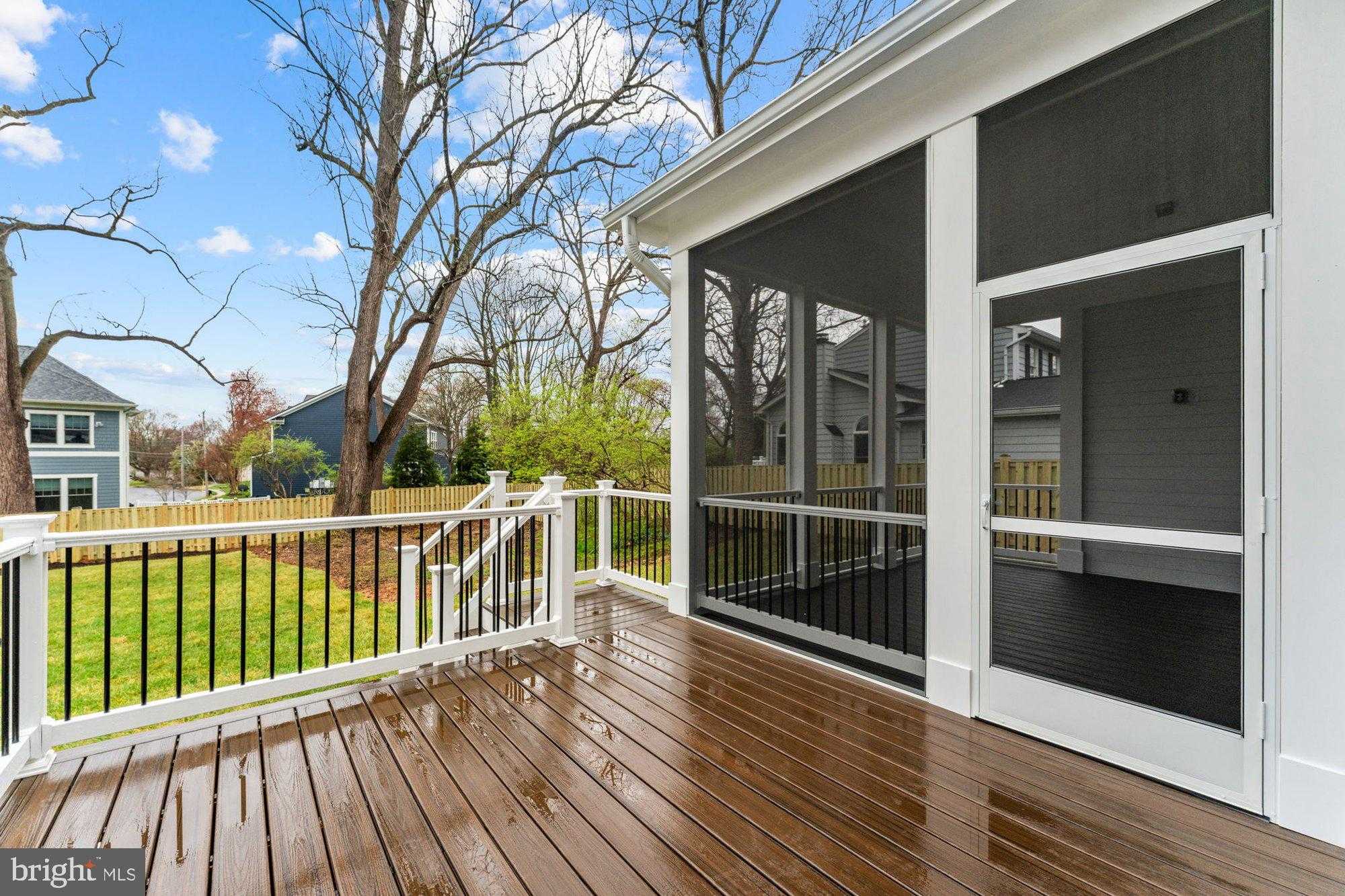 606 Meadow Ln SW photo 91