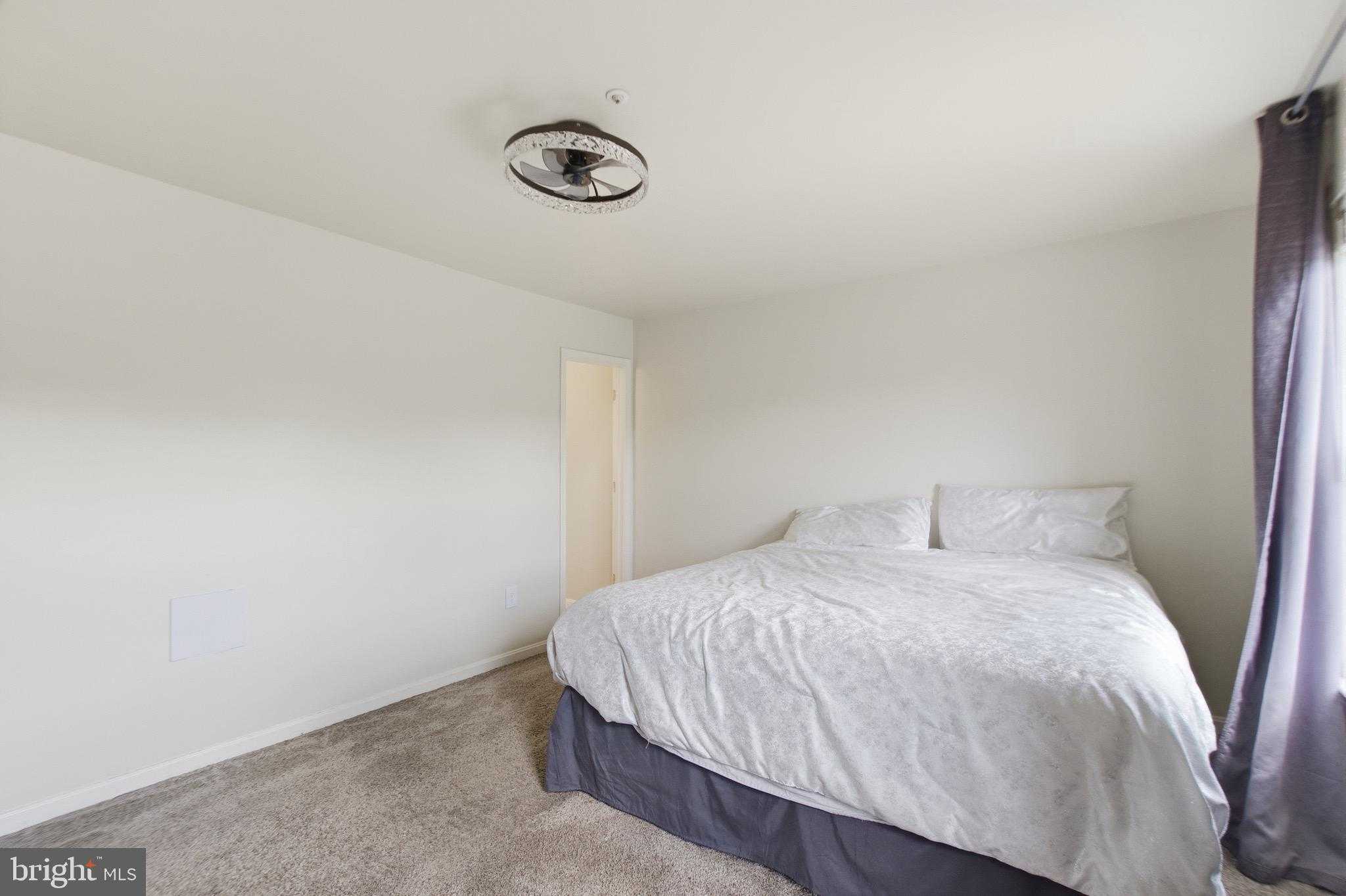 9089 Hardesty Dr photo 27