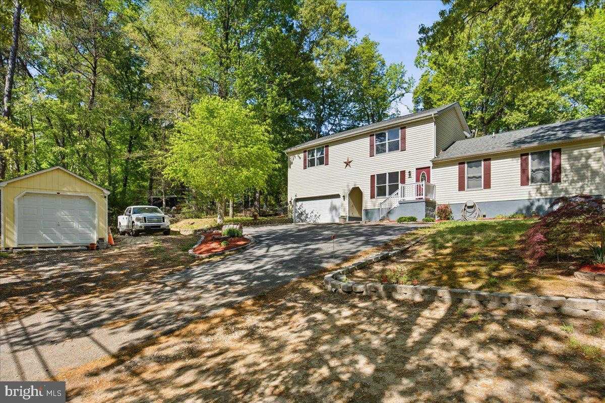 4040 Saint Leonard Rd photo 2