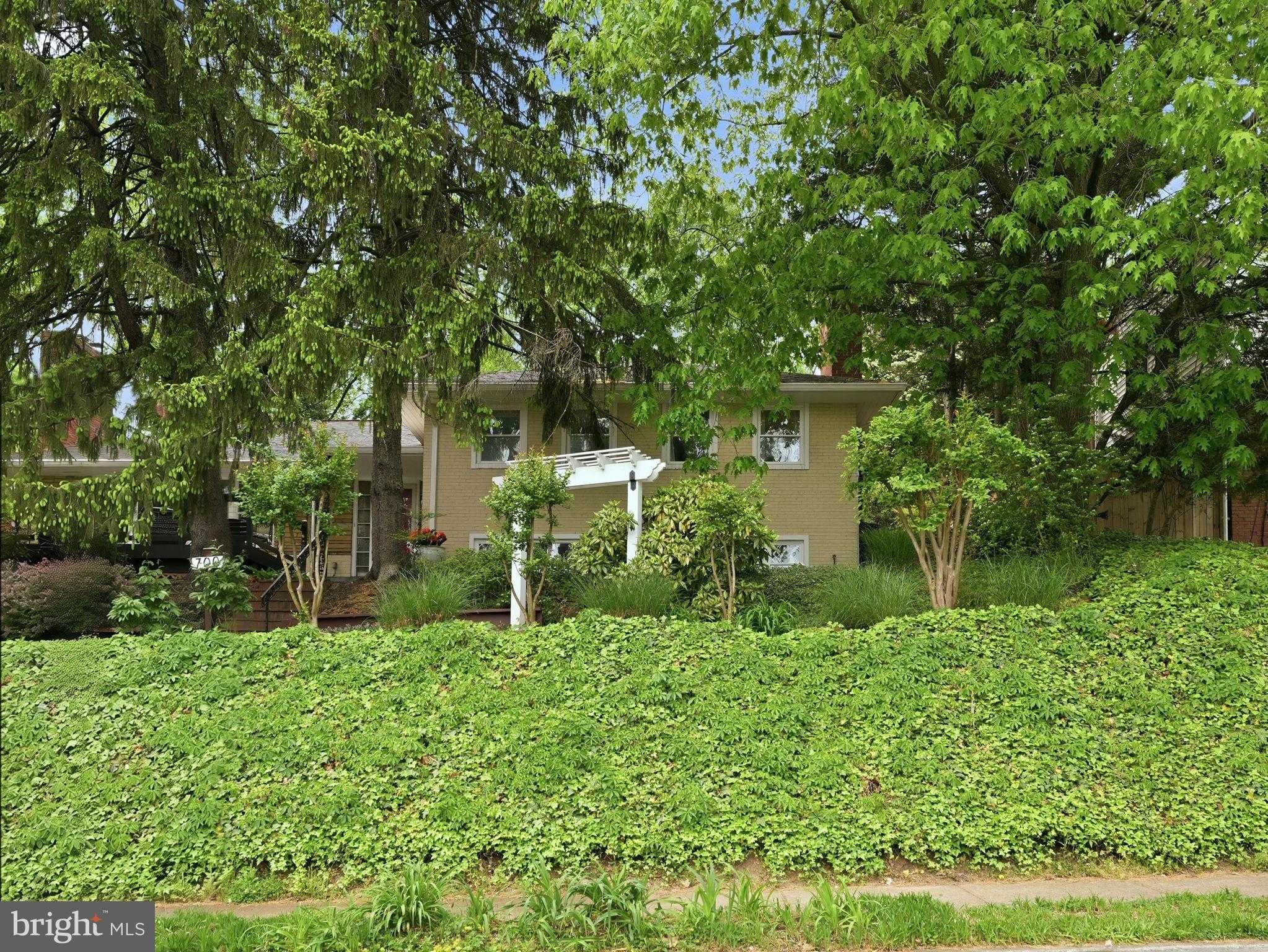 700 26th Pl S photo 4