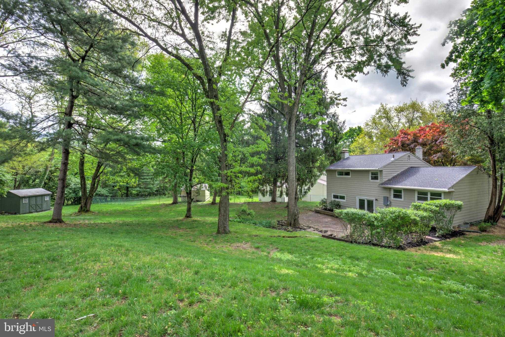 1287 Belmont Ave photo 41