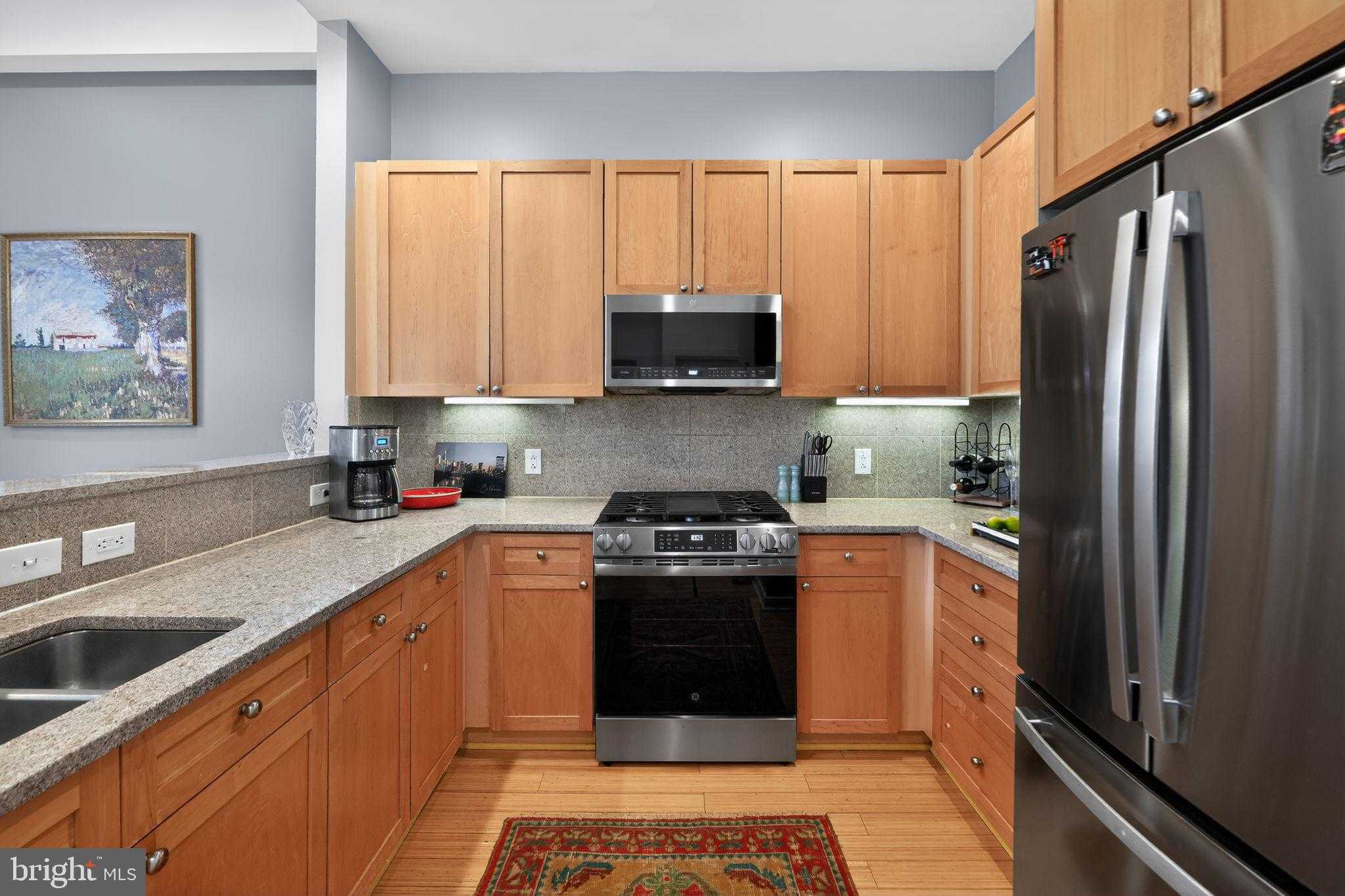 1900 Hamilton St Unit D15 photo 12