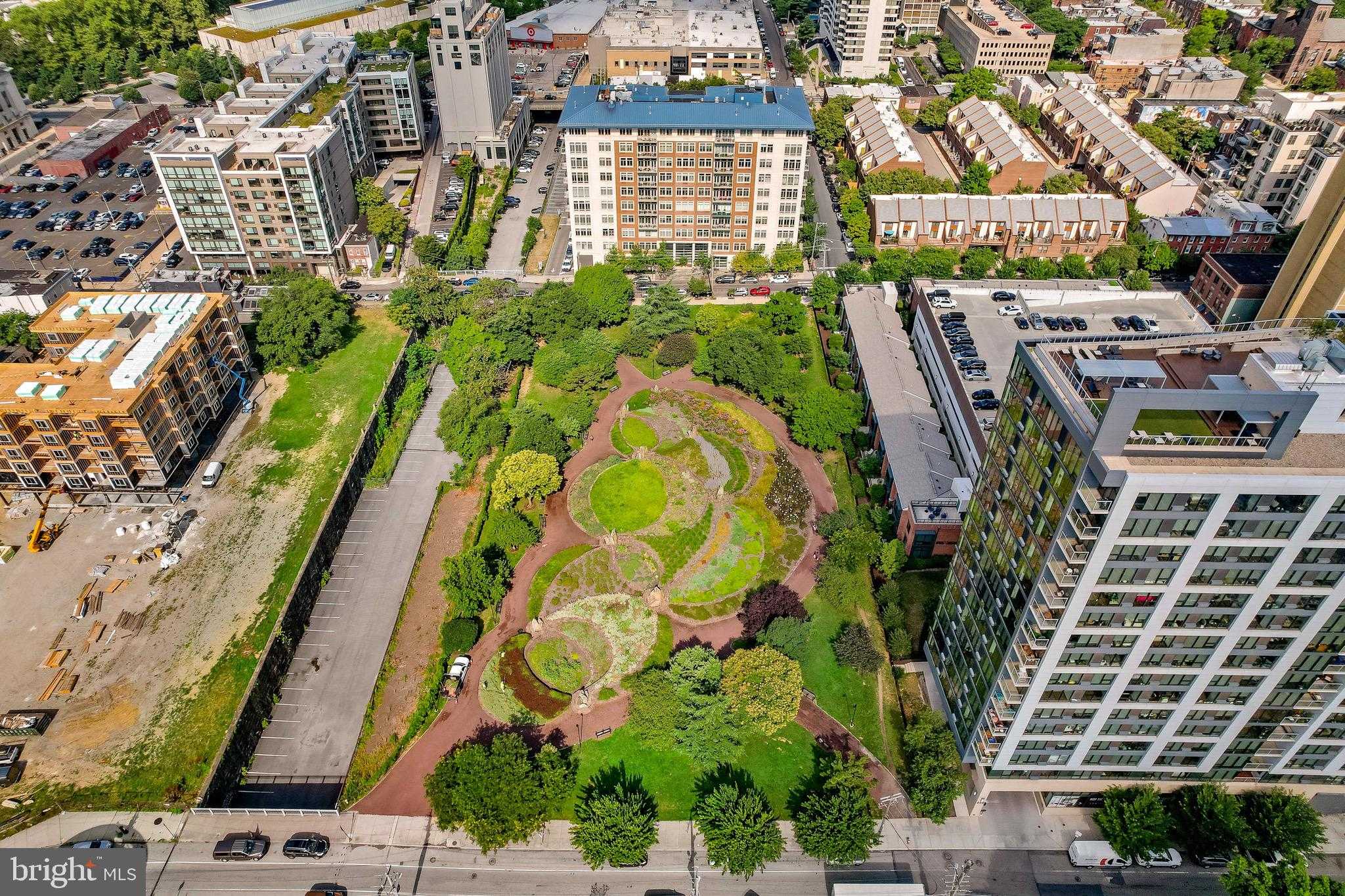 1900 Hamilton St Unit D15 photo 34