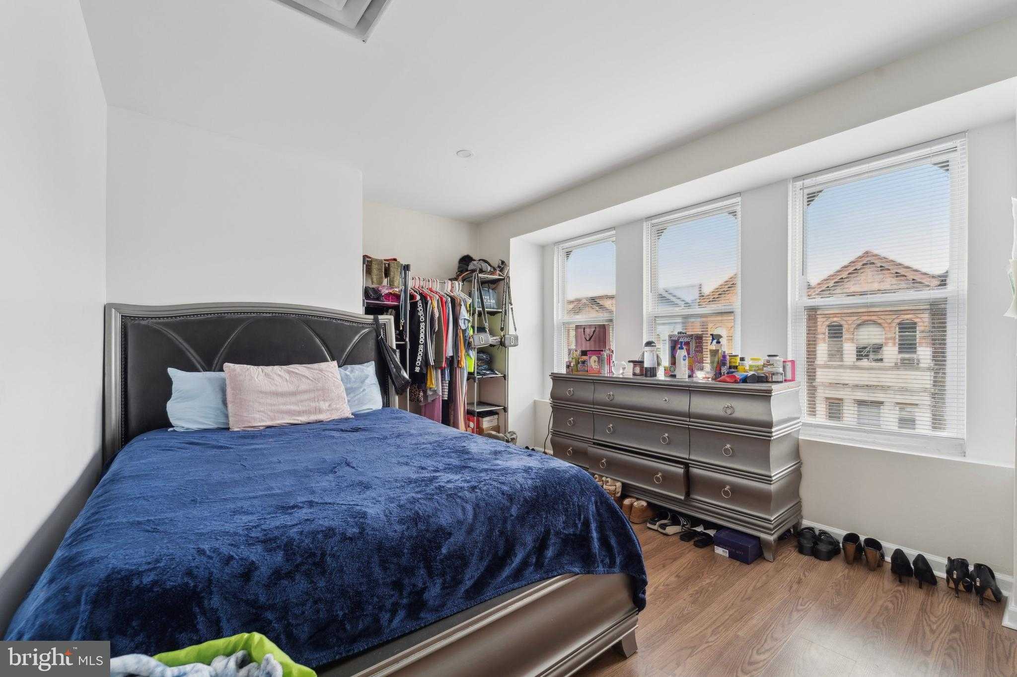 211 S 60th St photo 5