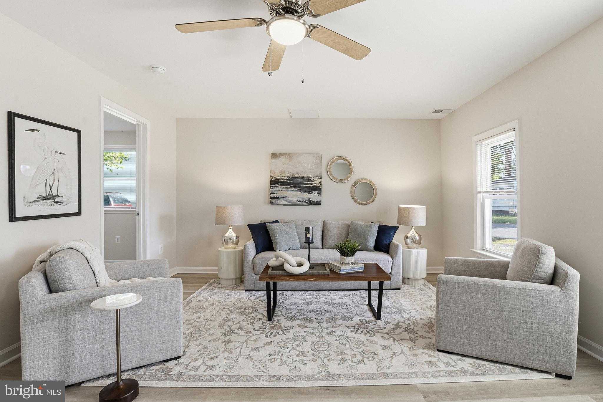 212 Bancroft Ave photo 8