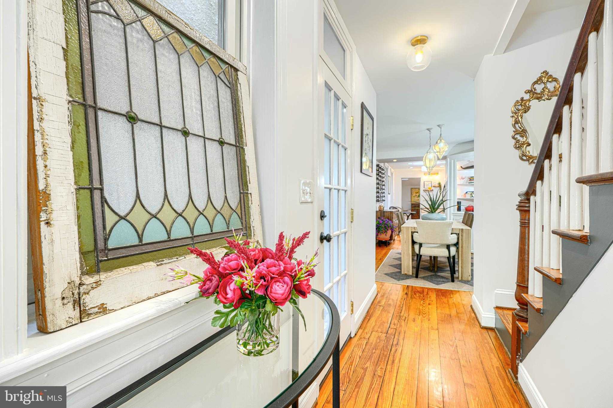 811 William St photo 5